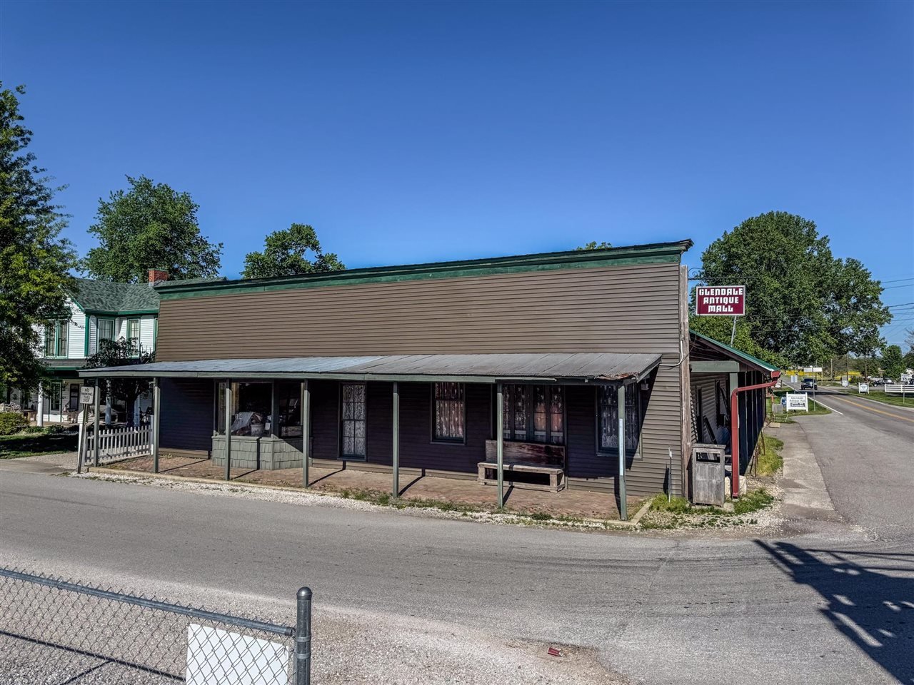 104 E Railroad Ave, Glendale, KY 42740