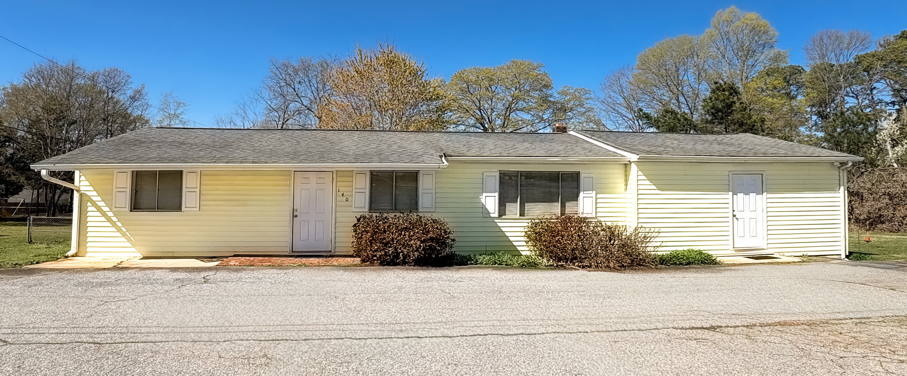 140 Schoolyard Rd, Boiling Springs, SC 29316