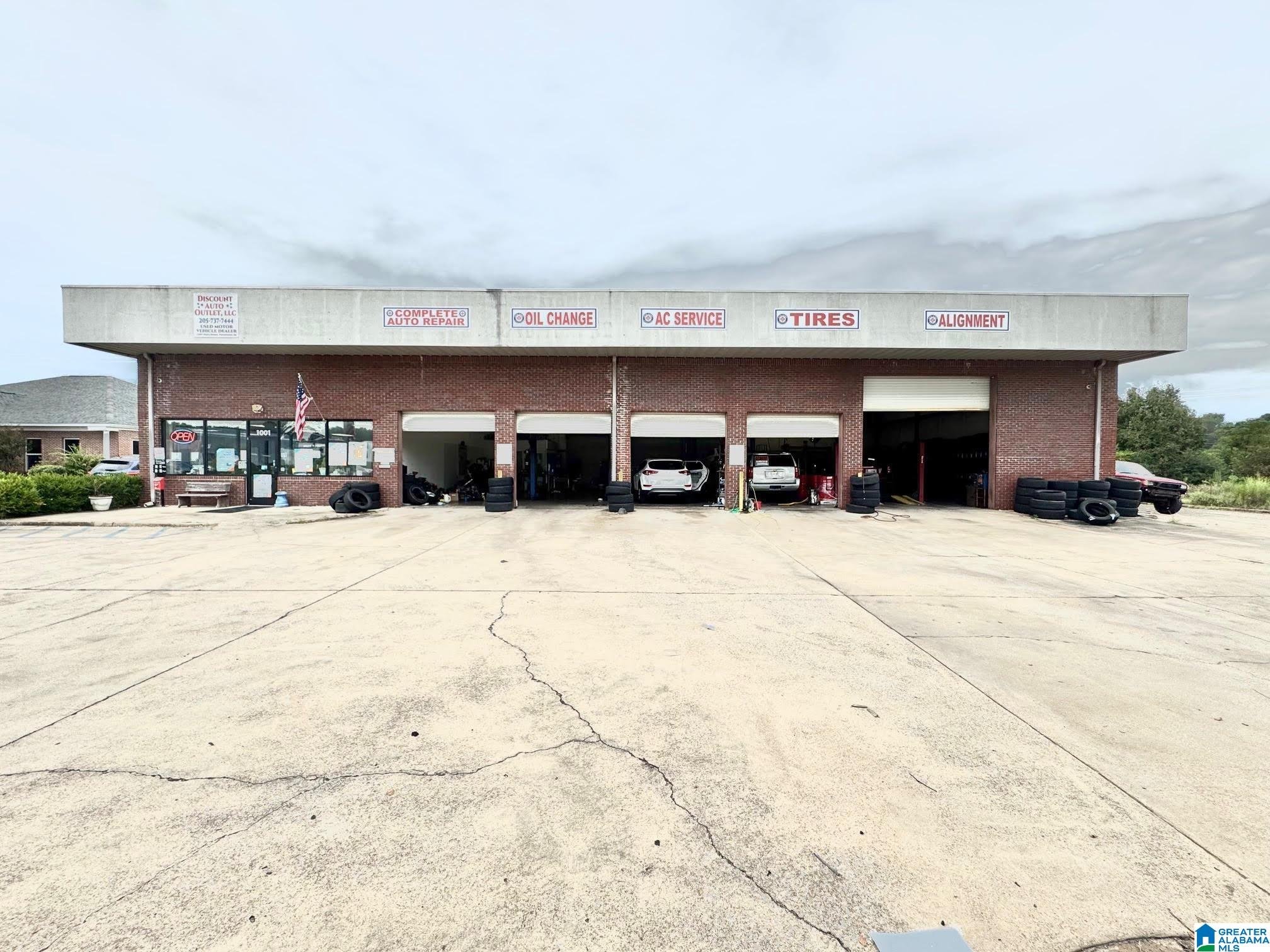 1001 Mally St, Tuscaloosa, AL 35405