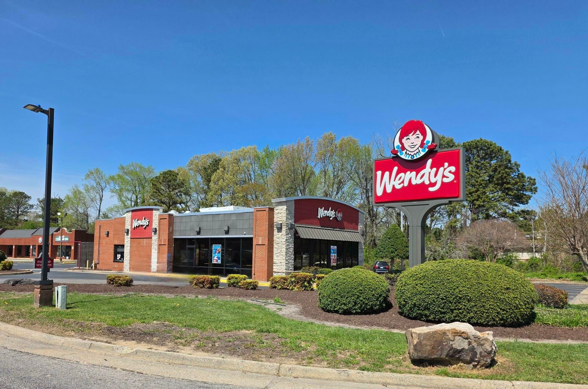 1483 General Booth Blvd, Virginia Beach, VA 23454