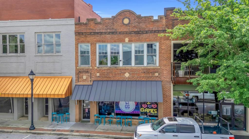 225 Maxwell Ave, Greenwood, SC 29646