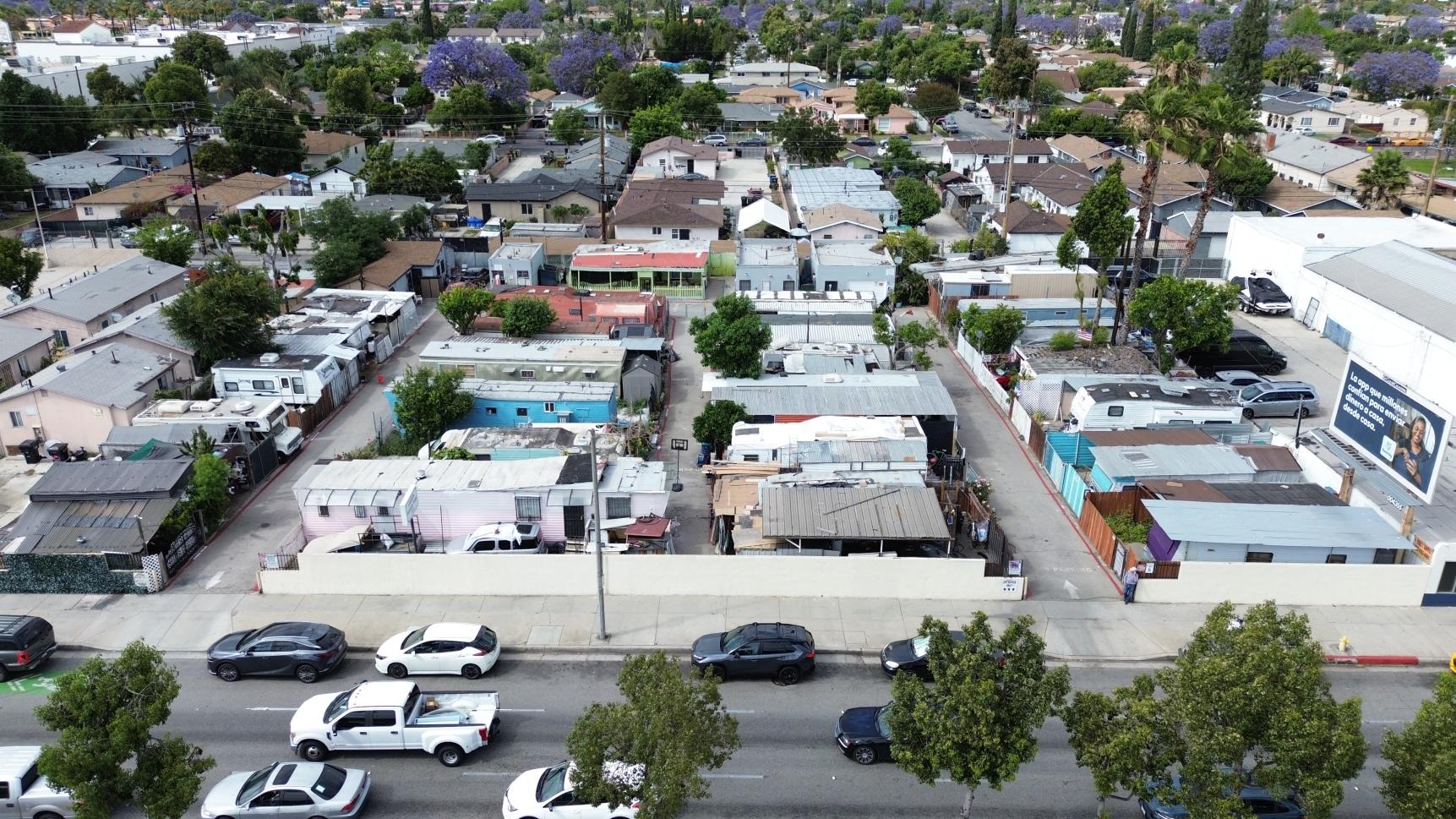 5825 E Florence Ave, Bell Gardens, CA 90201