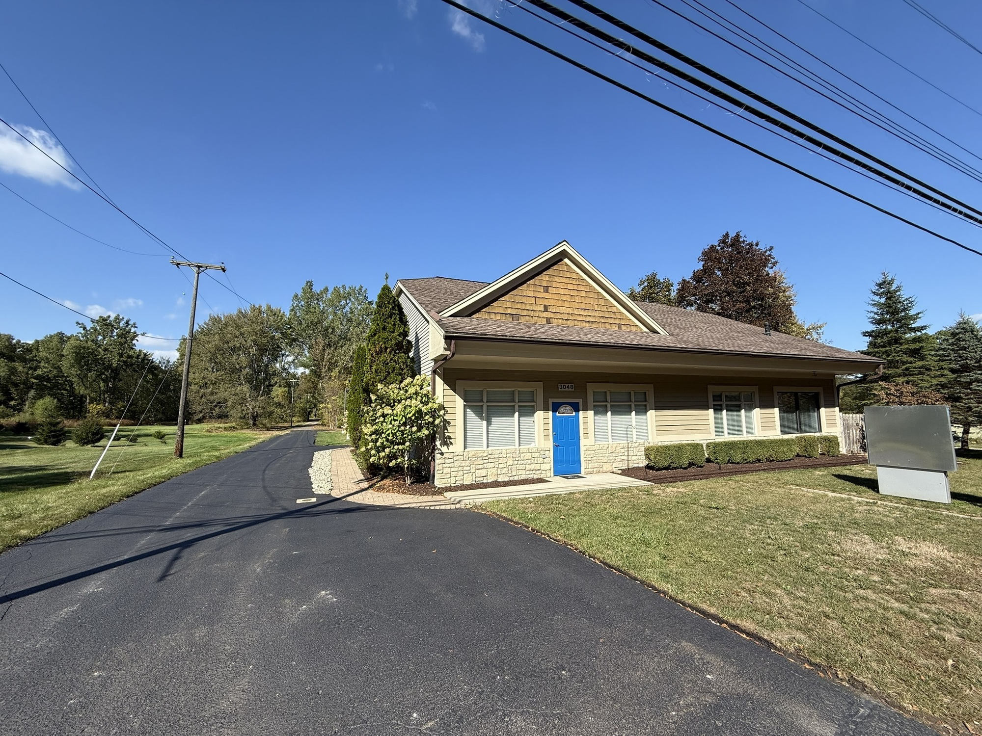 3048 W Clarkston Rd, Lake Orion, MI 48362