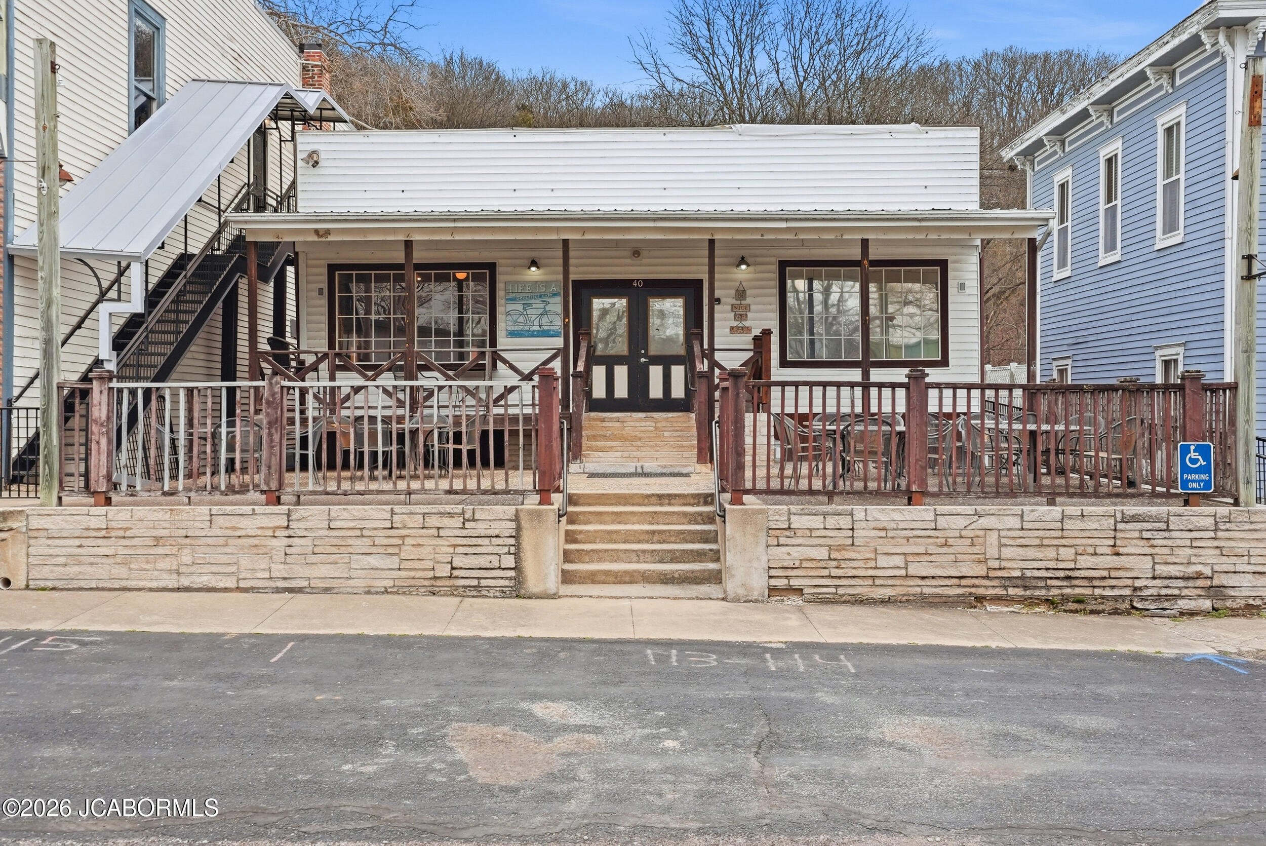 40 S 2Nd St, Hartsburg, MO 65039
