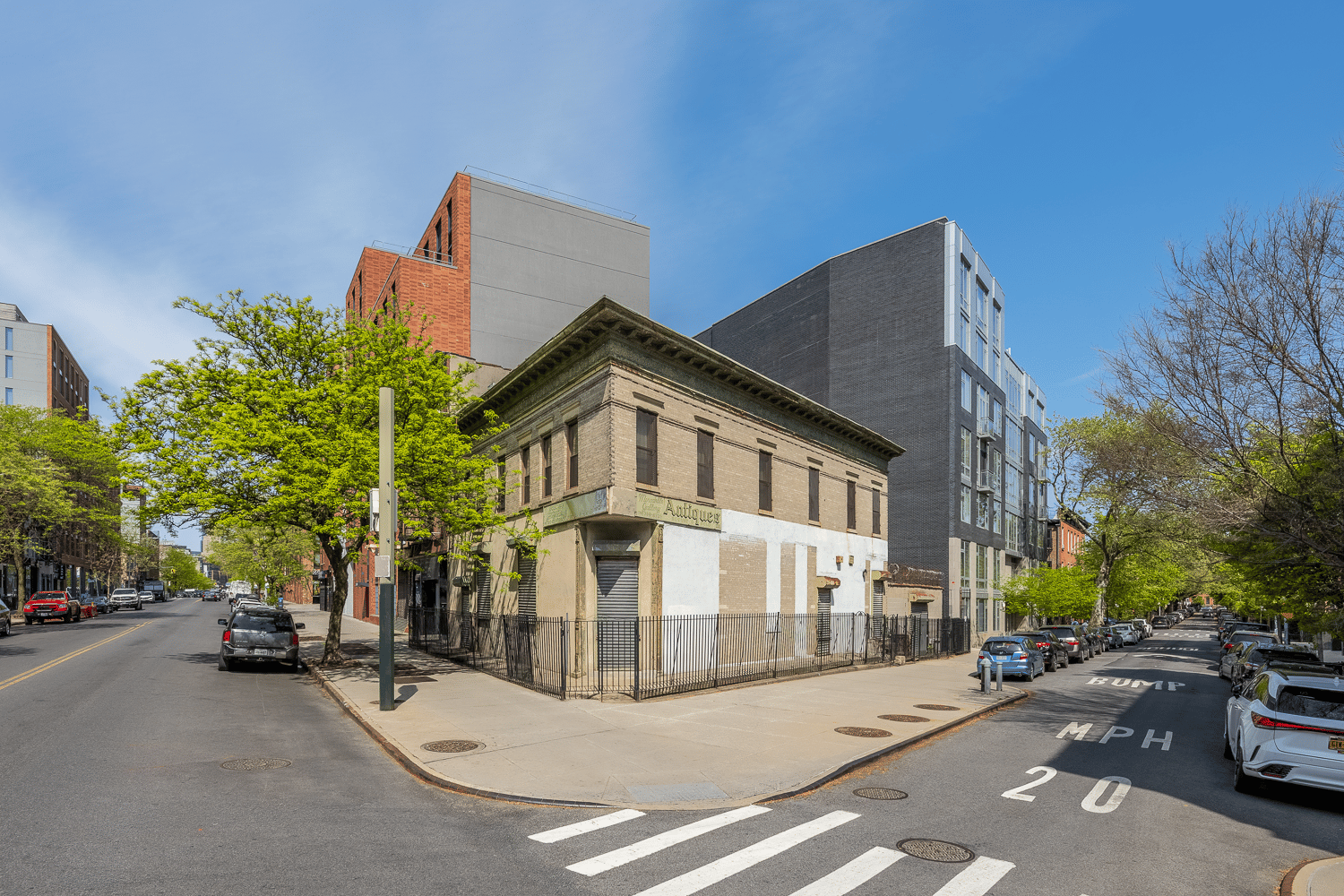 1055 Fulton St, Brooklyn, NY 11238-2507