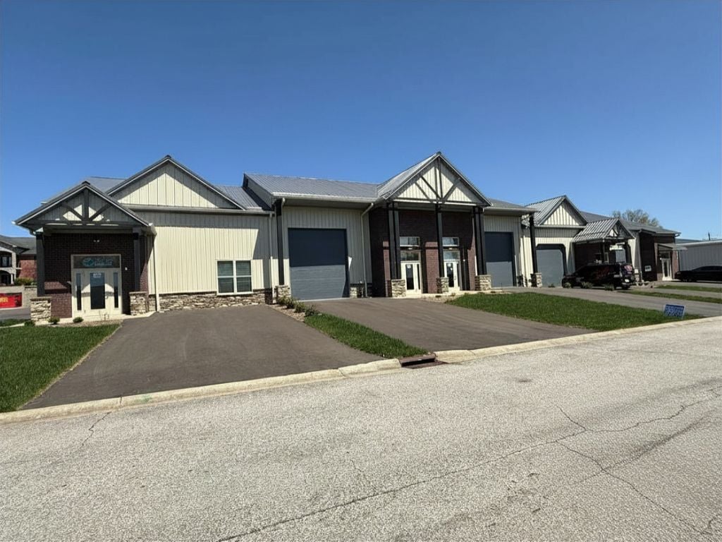8000 Hardy Way, Sellersburg, IN 47172