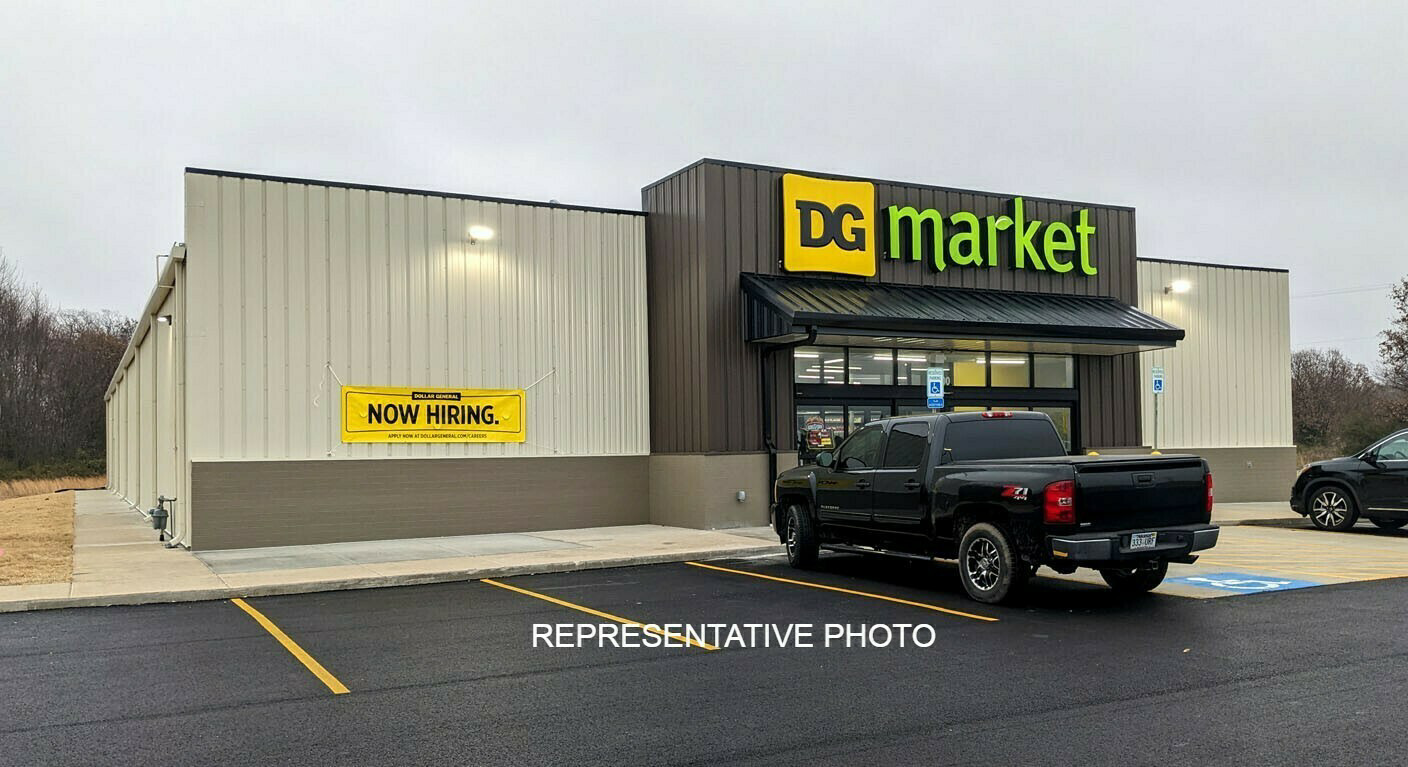 1310 Paddock St, Fort Calhoun, NE 68023