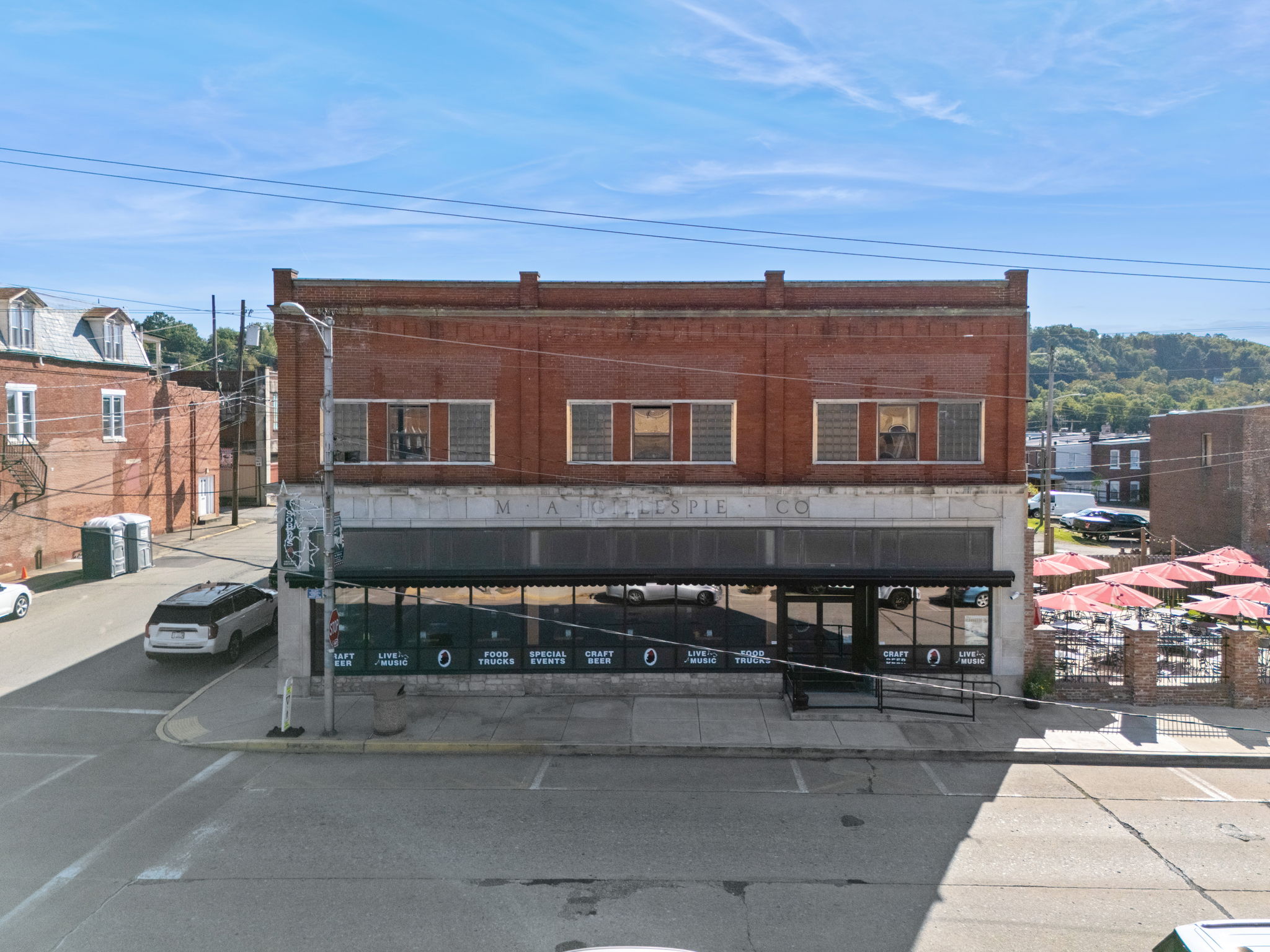 500 Clay Ave, Jeannette, PA 15644