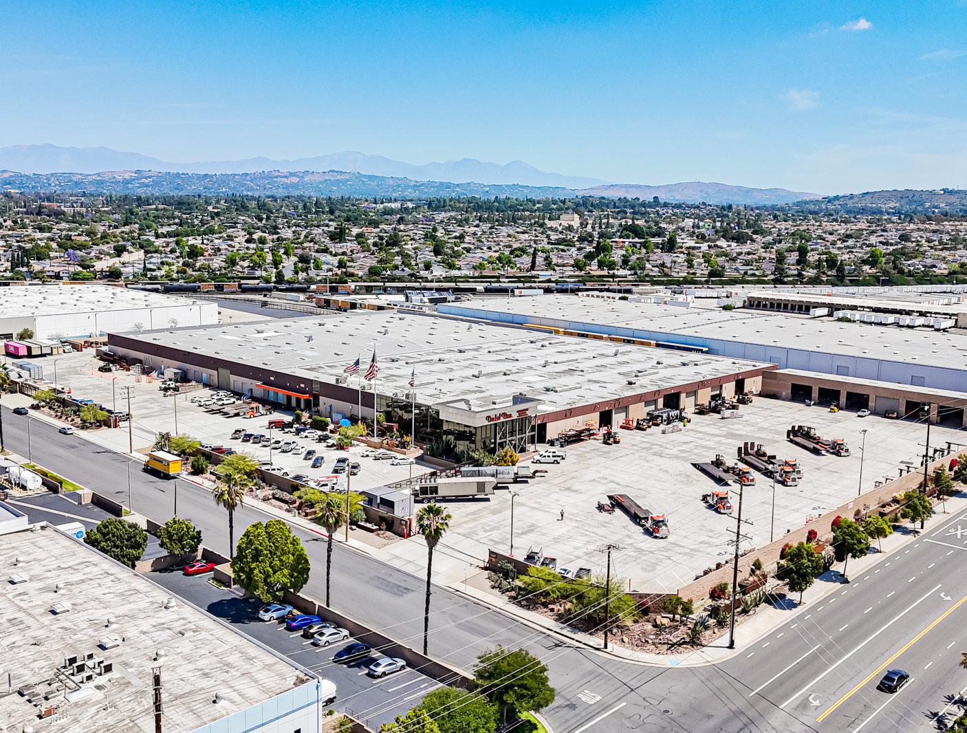 14555 Alondra Blvd, La Mirada, CA 90638
