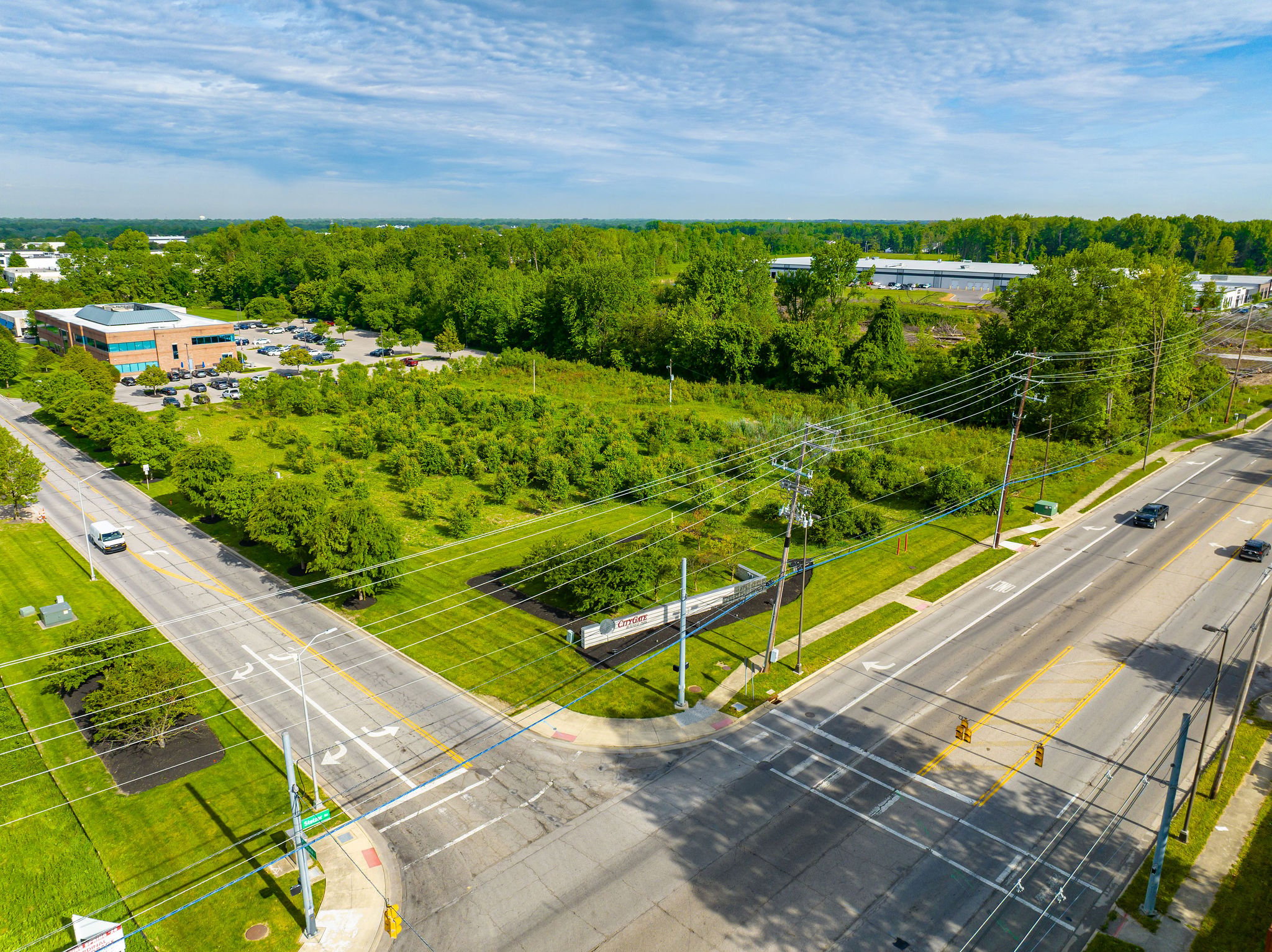 2001 Stelzer Rd, Columbus, OH 43219