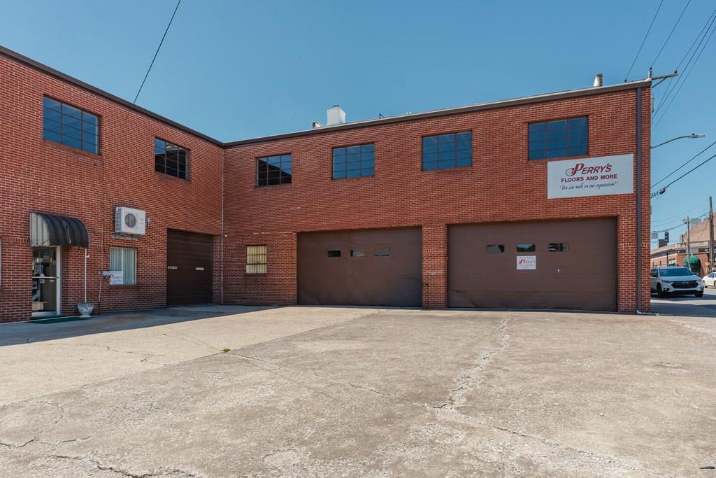 127 W Market St, Princeton, KY 42445