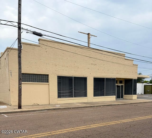 315 W Court St, Dyersburg, TN 38024