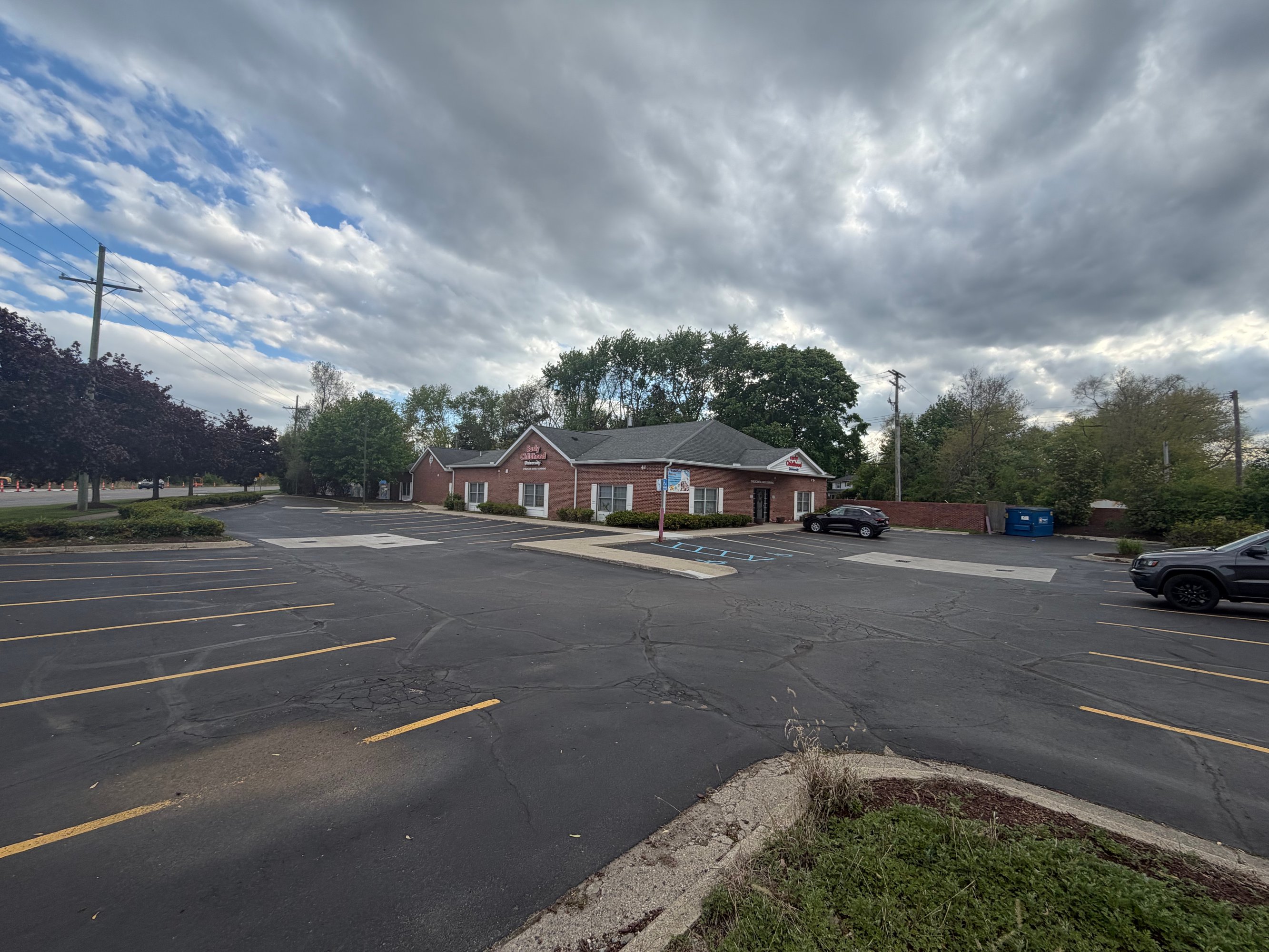 15225 N Haggerty Rd, Plymouth, MI 48170