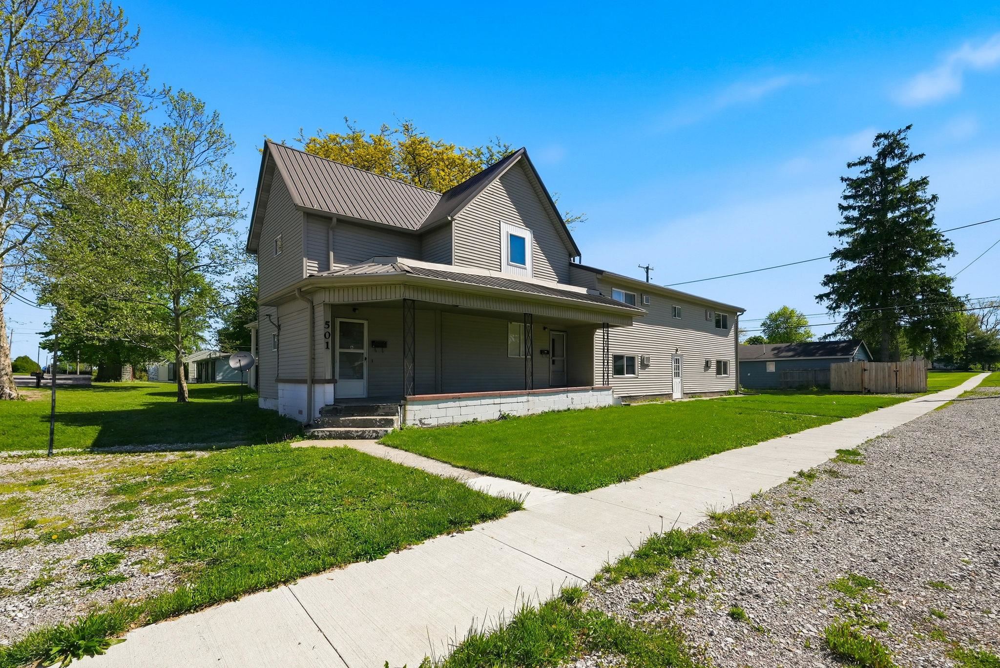 501 N Broadway St, Butler, IN 46721