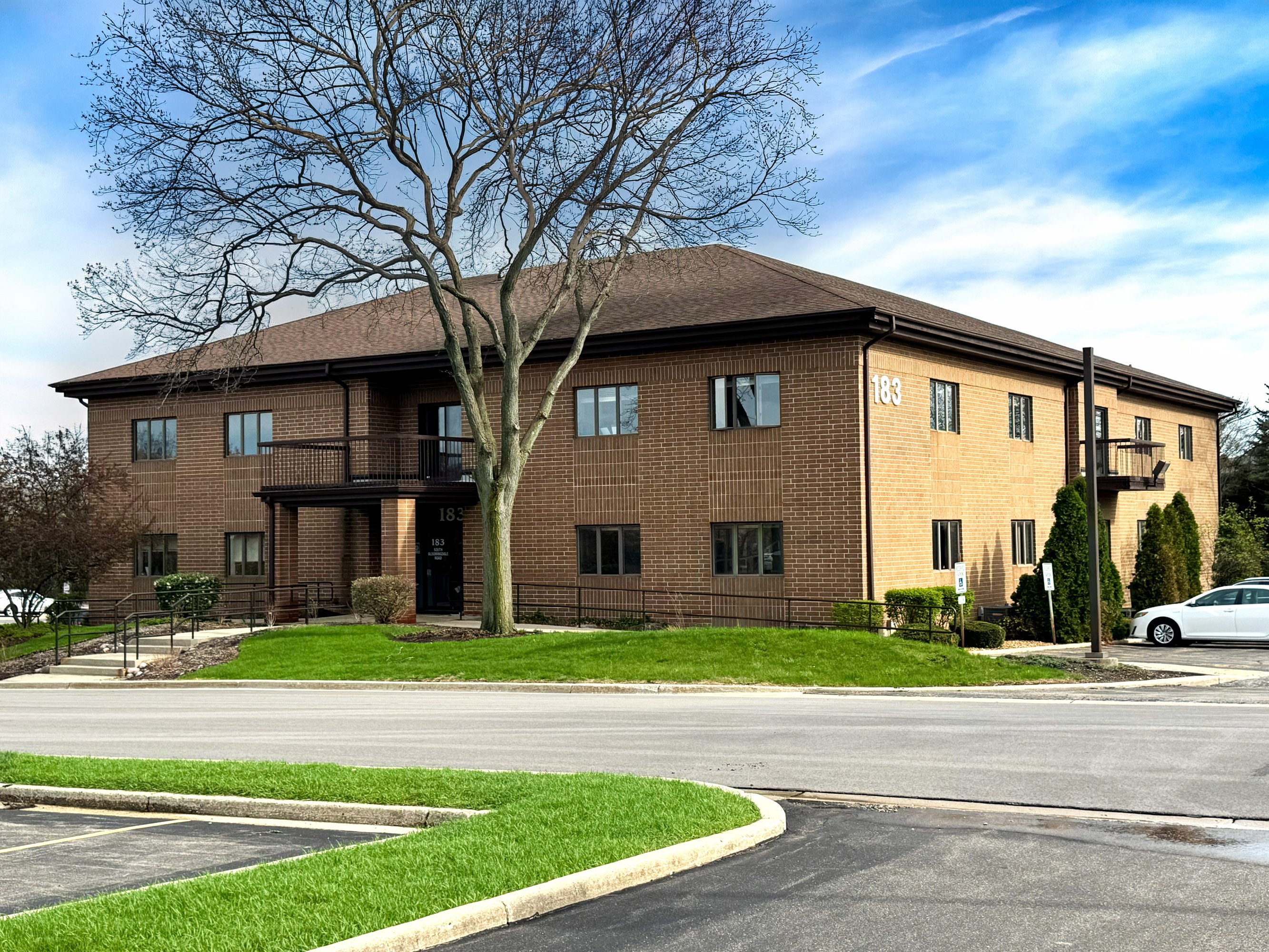 183 S Bloomingdale Rd, Bloomingdale, IL 60108