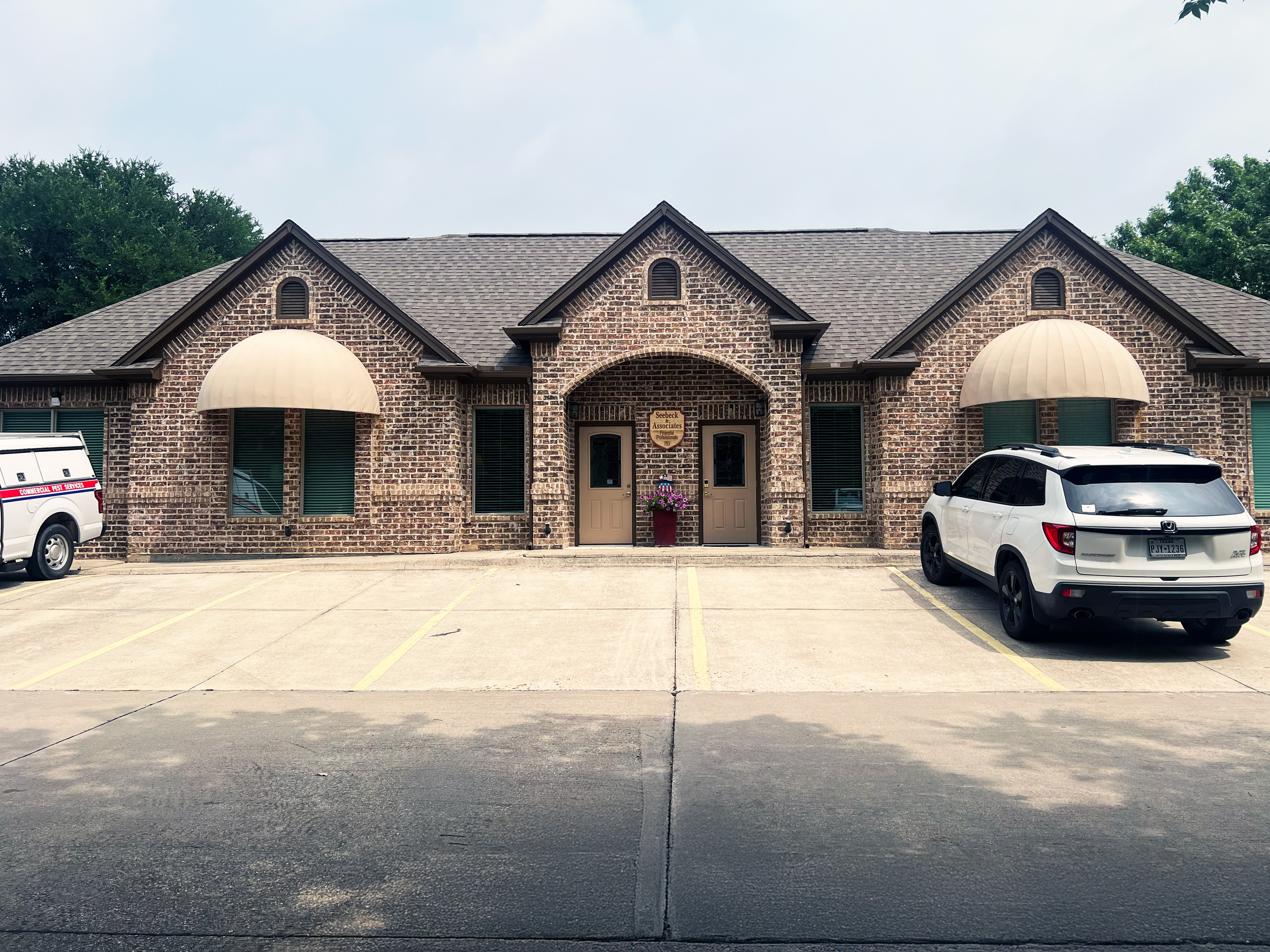 753 Lonesome Dove Trl, Hurst, TX 76054