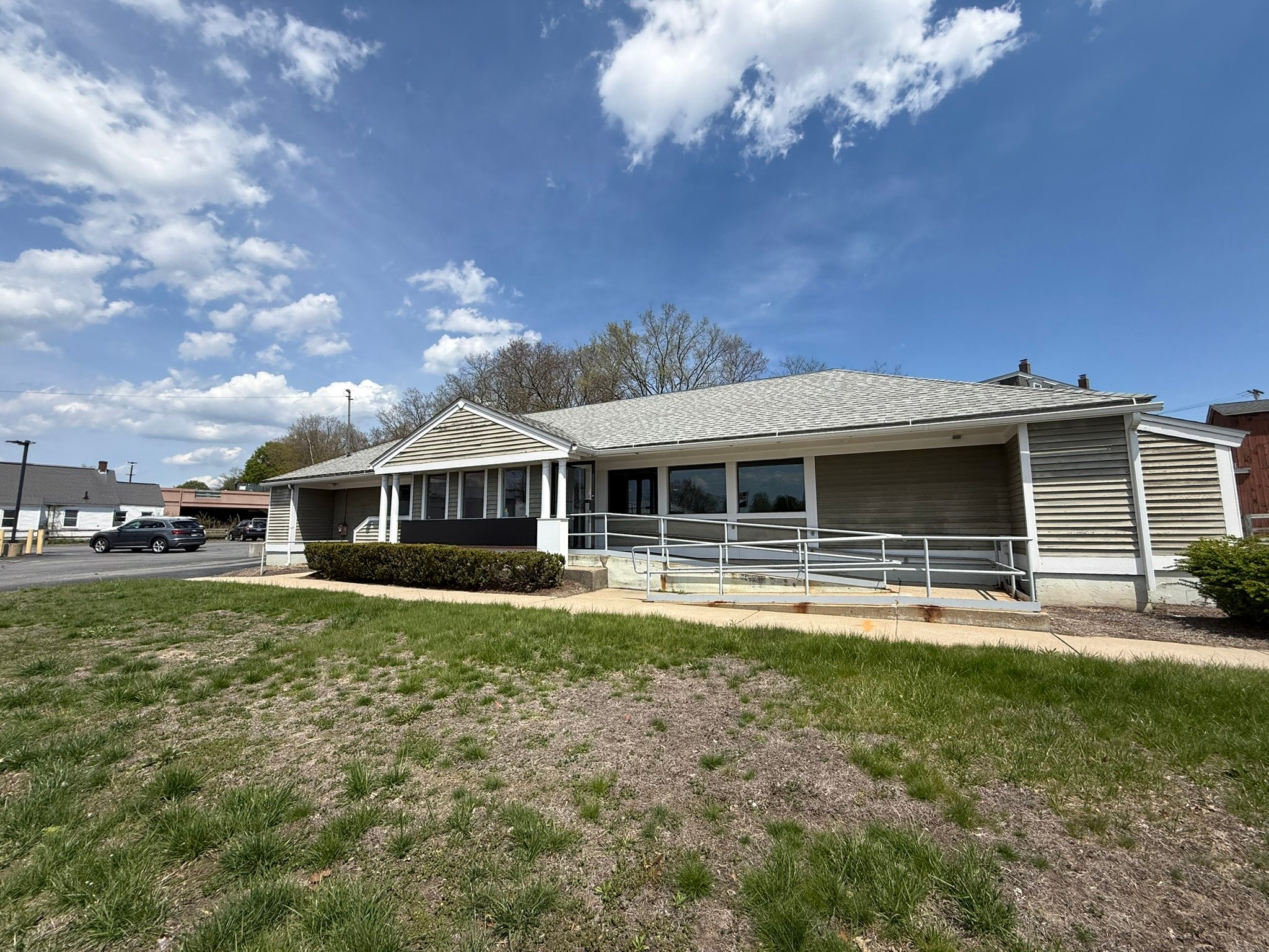 1 Park St, Ayer, MA 01432