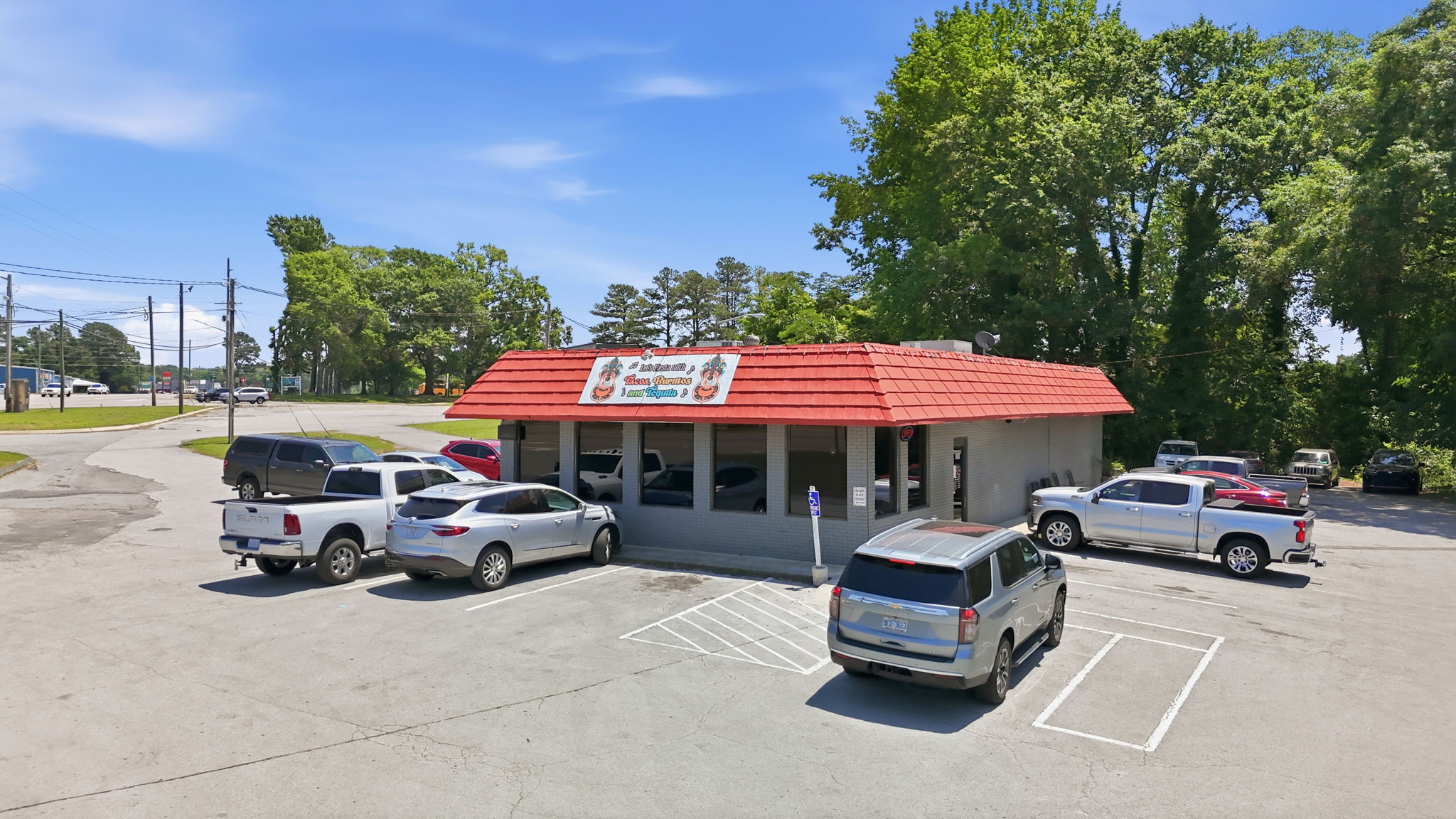 1115 John Small Ave, Washington, NC 27889