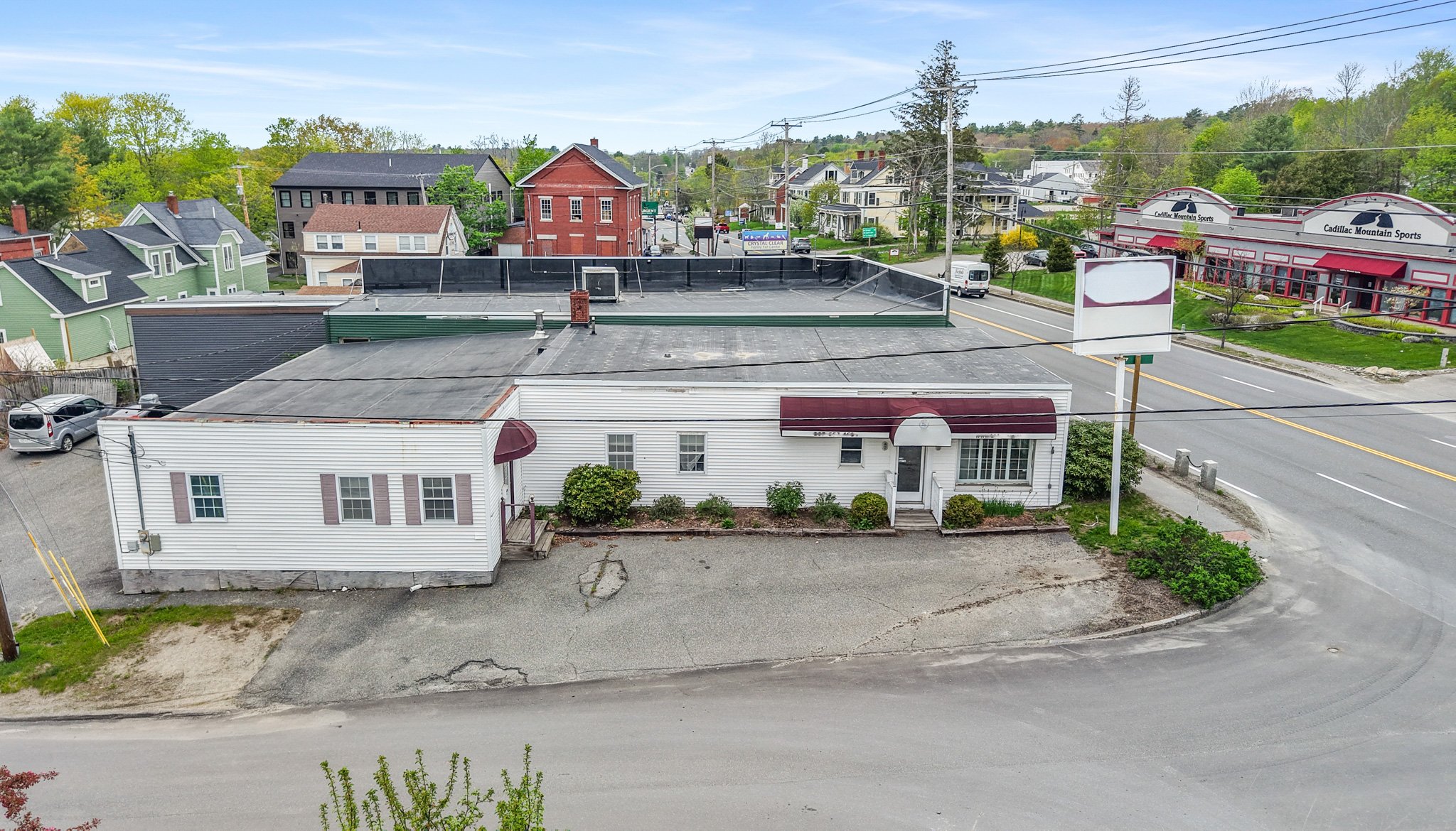 41 High St, Ellsworth, ME 04605