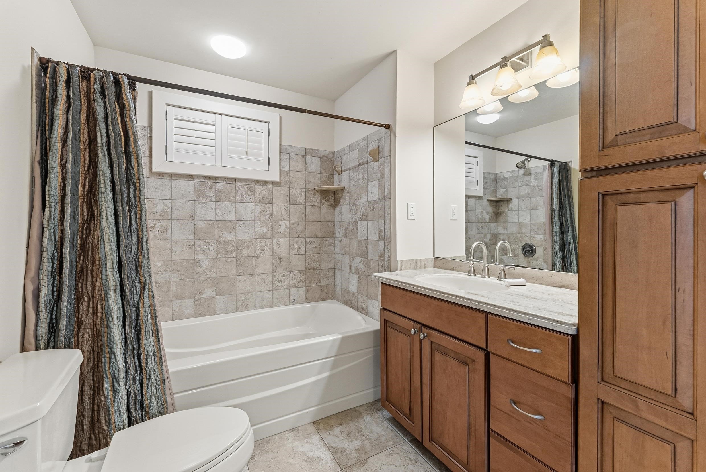 3710 Landis Ave, Sea Isle City, NJ 08243