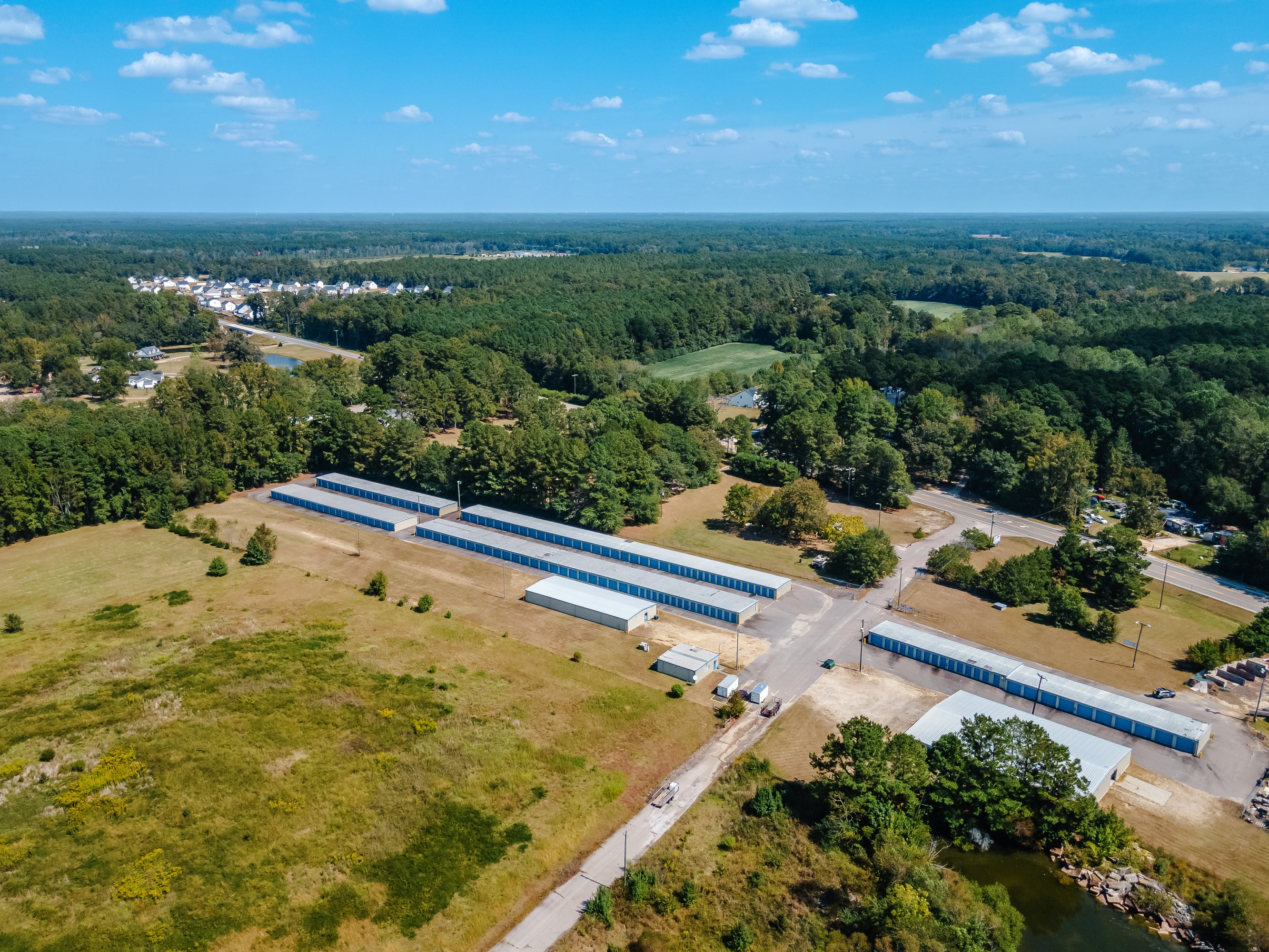 10889 Ramsey St, Linden, NC 28356