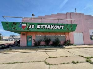 210 W 2Nd St, Clarendon, TX 79226