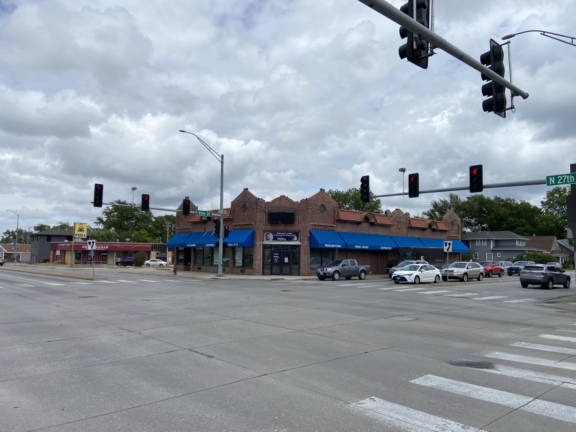 800 N 27Th St, Lincoln, NE 68510