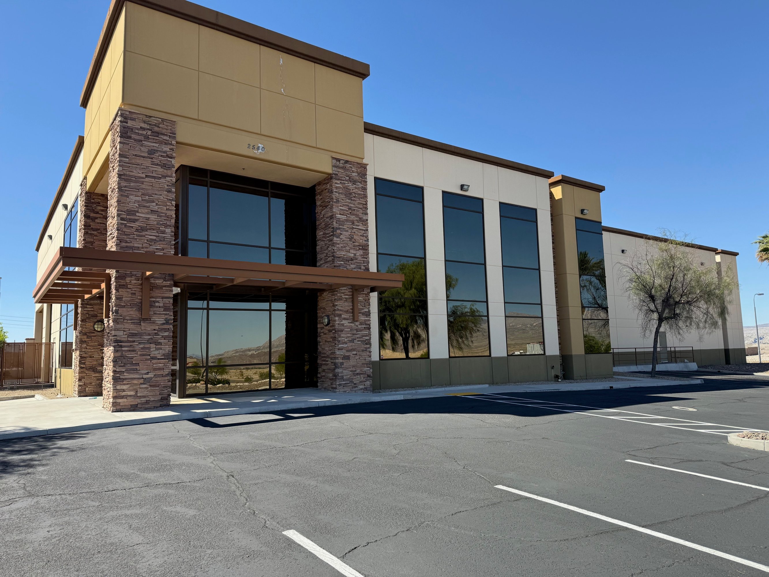 2540 Landon Dr, Bullhead City, AZ 86429