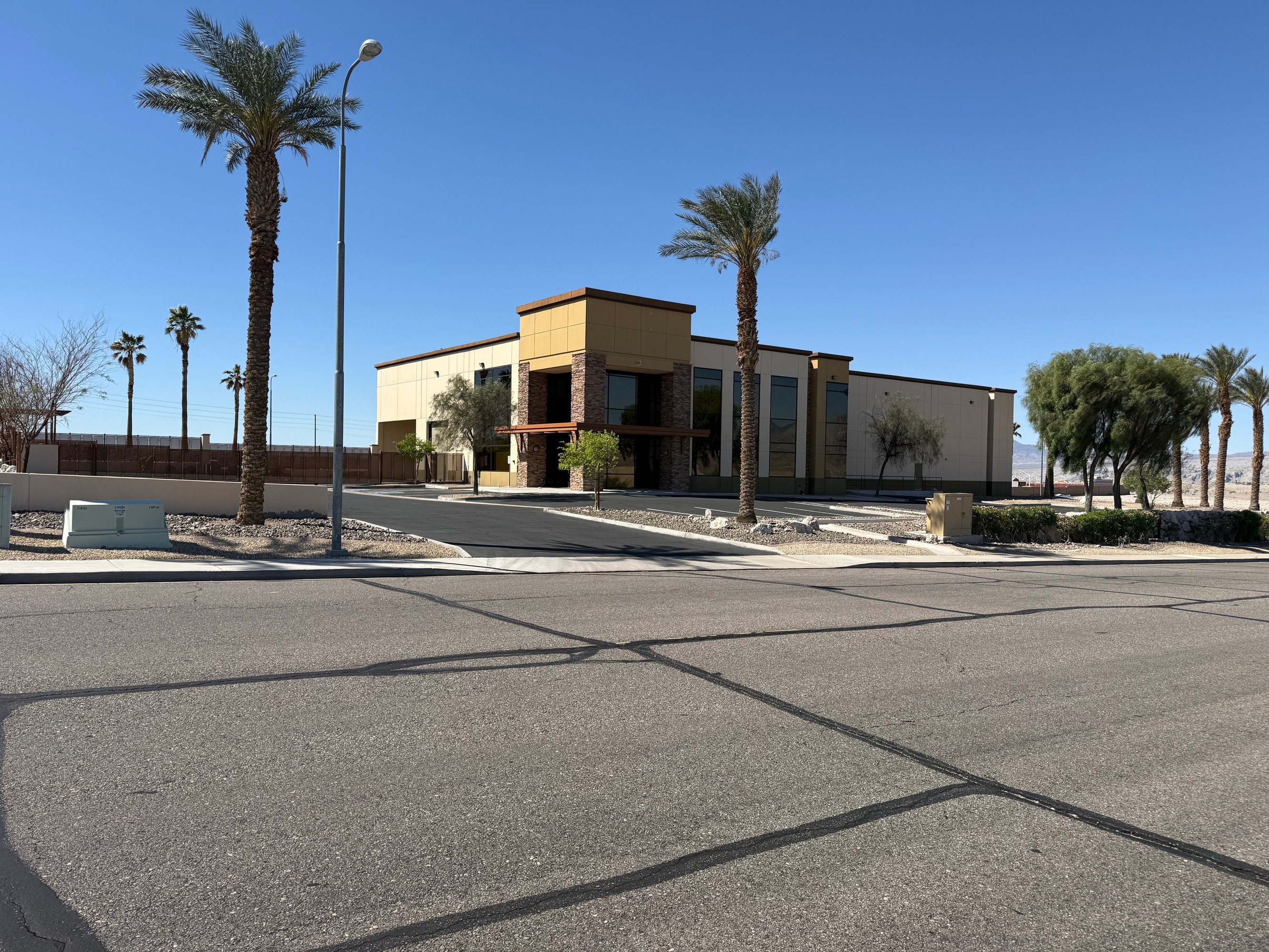 2550 Landon Dr, Bullhead City, AZ 86429