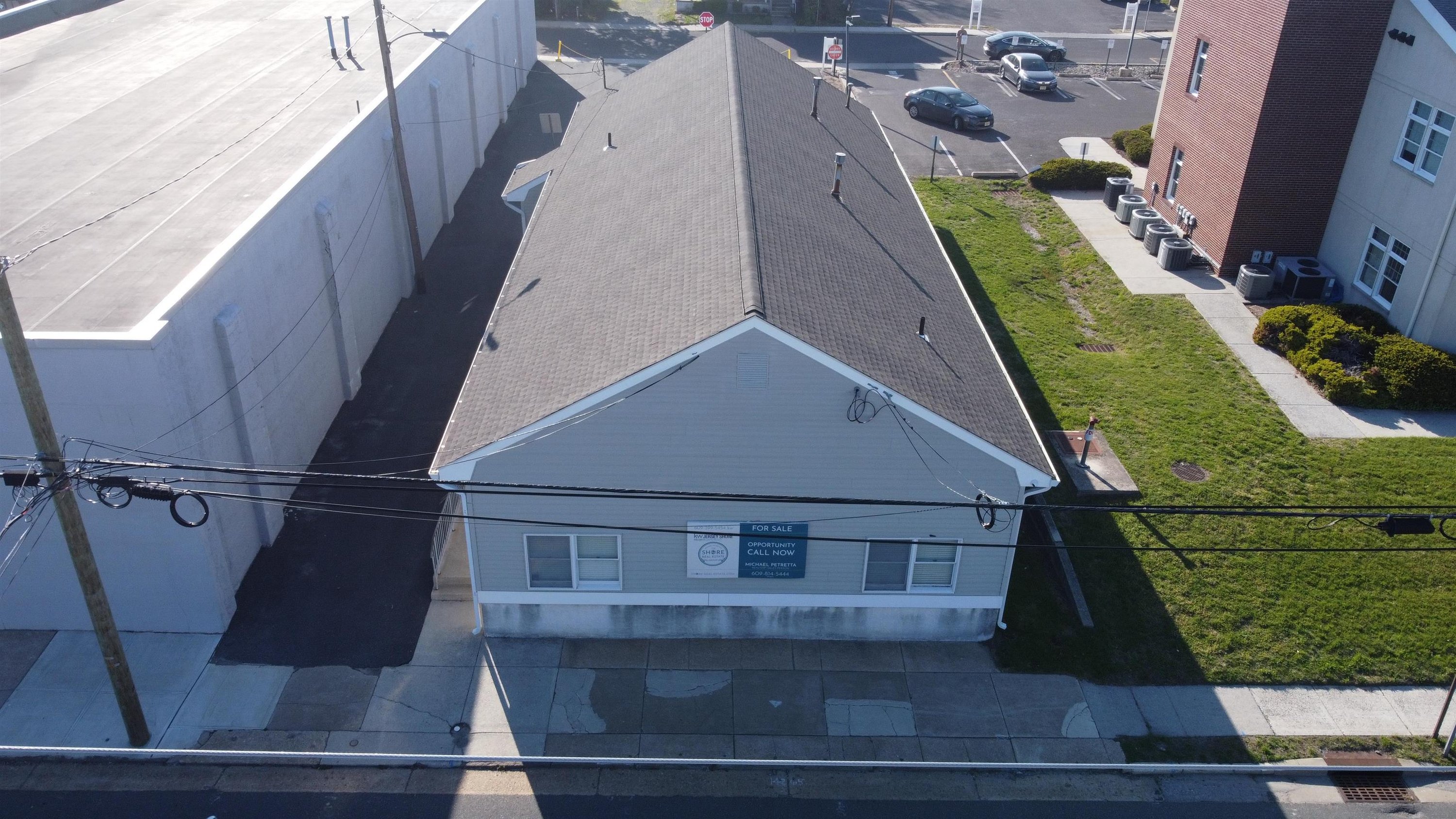 717 Shore Rd, Somers Point, NJ 08244