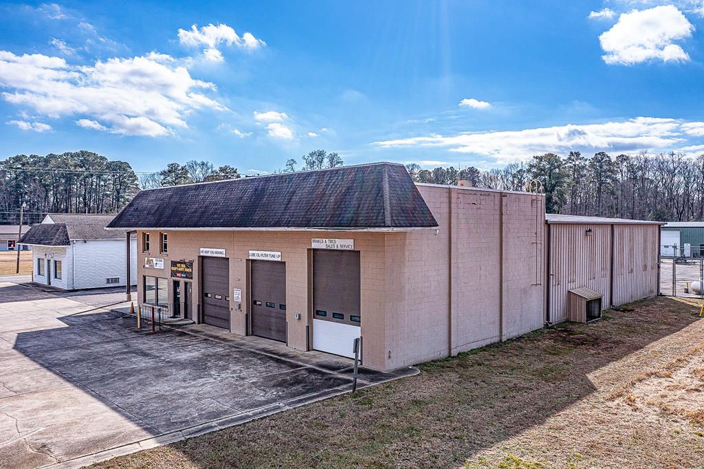 Chesapeake Dr, White Stone, VA 22578