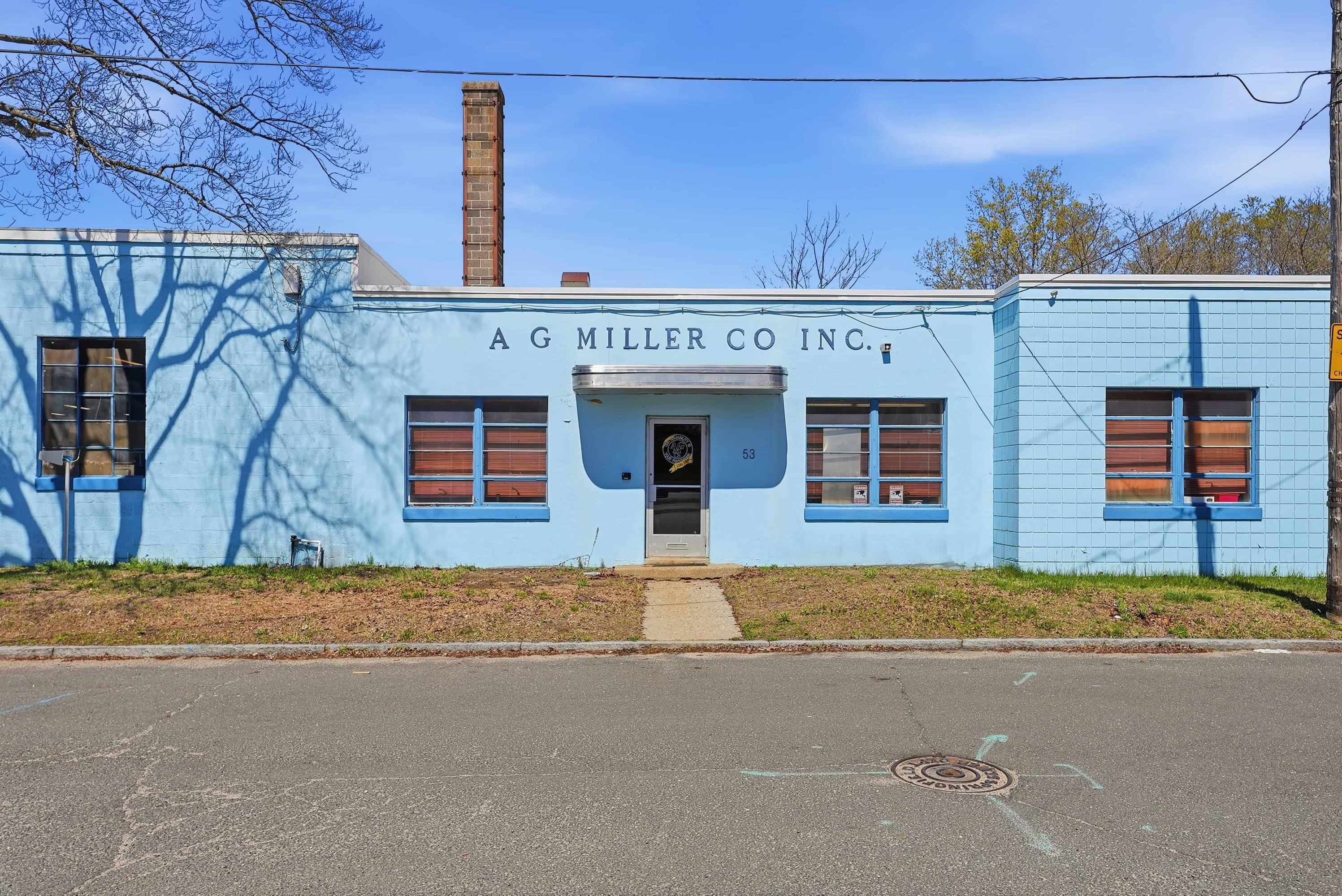 53 Batavia St, Springfield, MA 01109