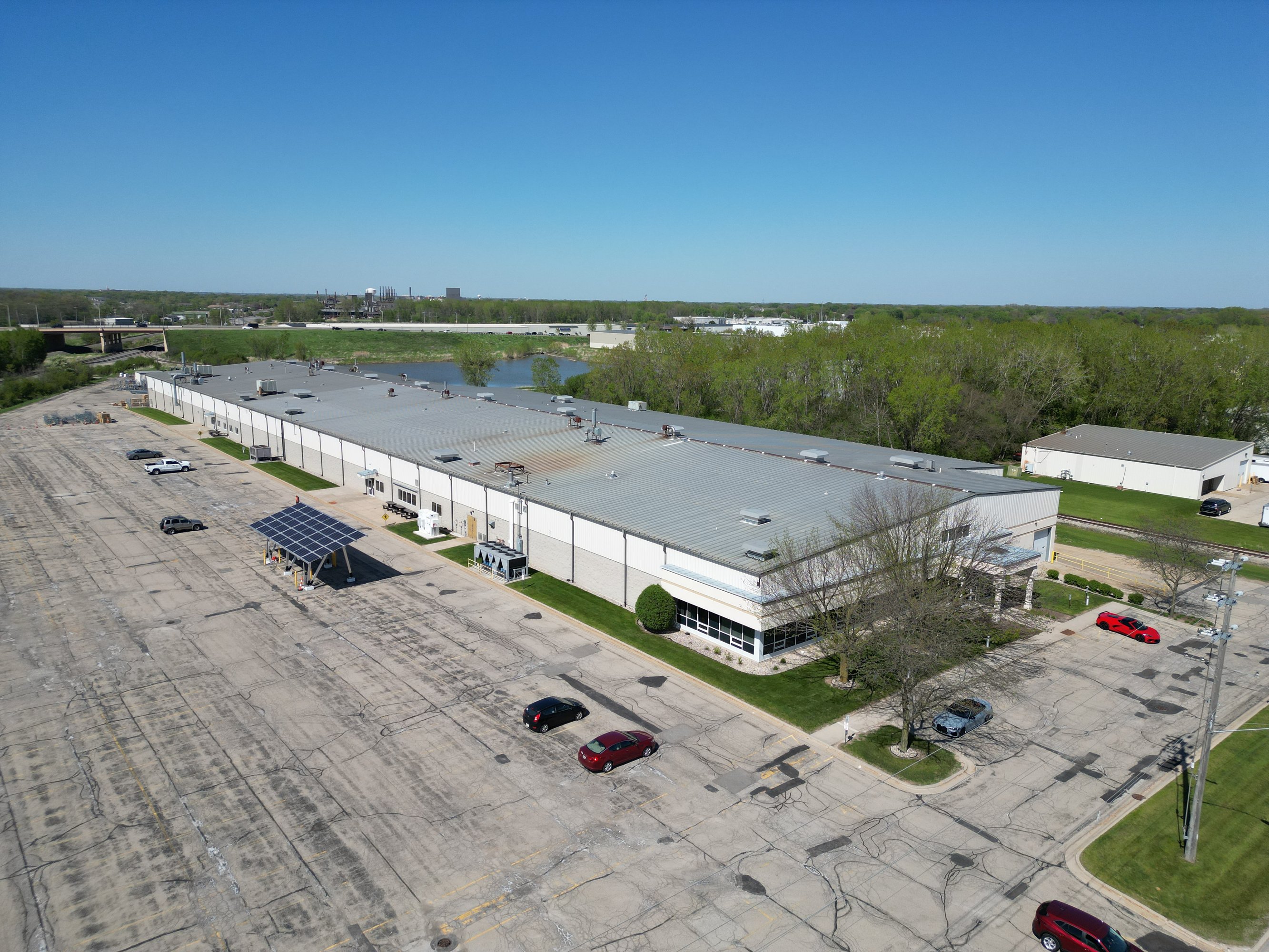 585 Enterprise Dr, Neenah, WI 54956