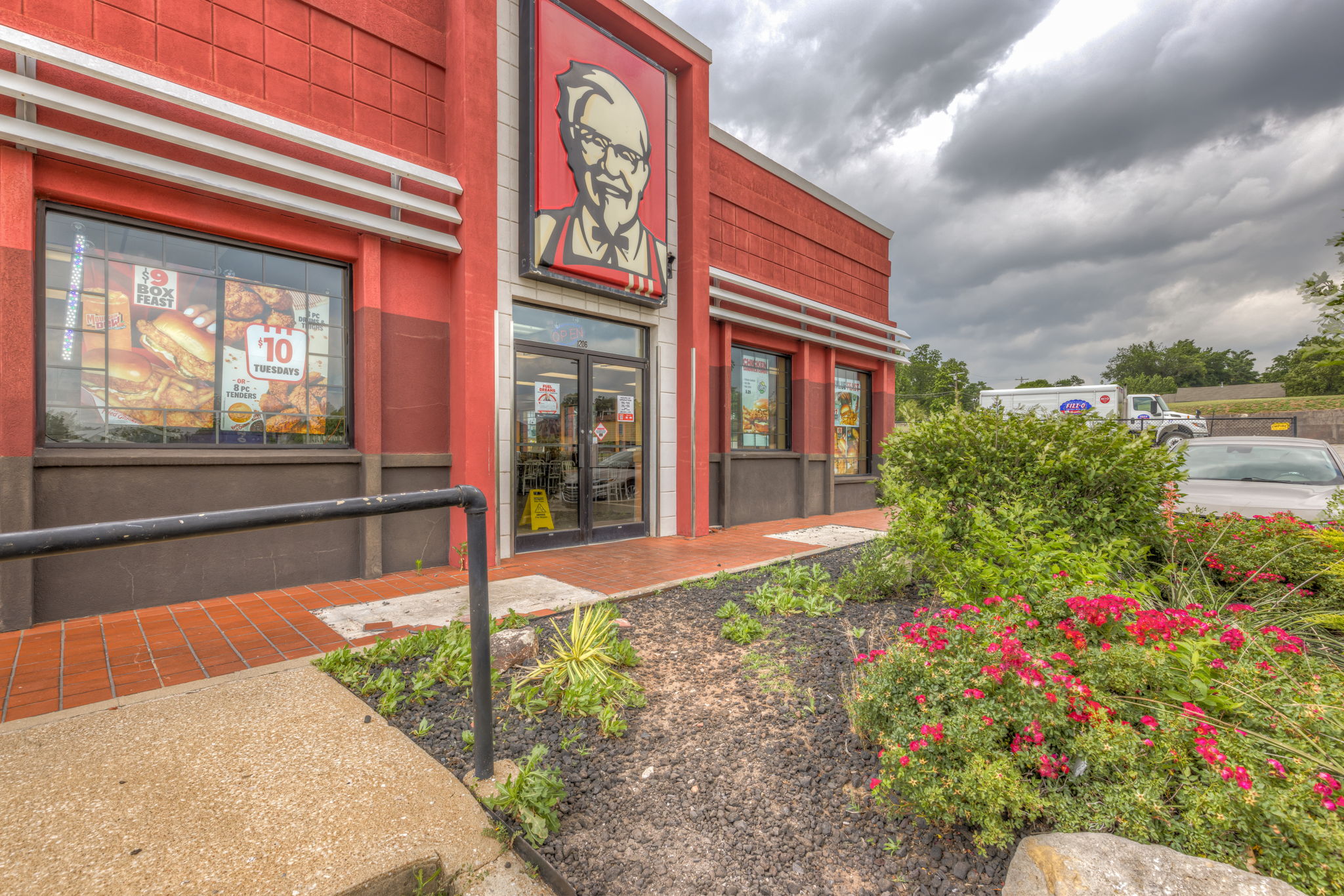206 Wilson Ave, Sand Springs, OK 74063-6737