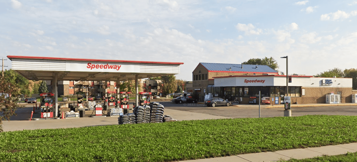 1435 Division St, Waite Park, MN 56387