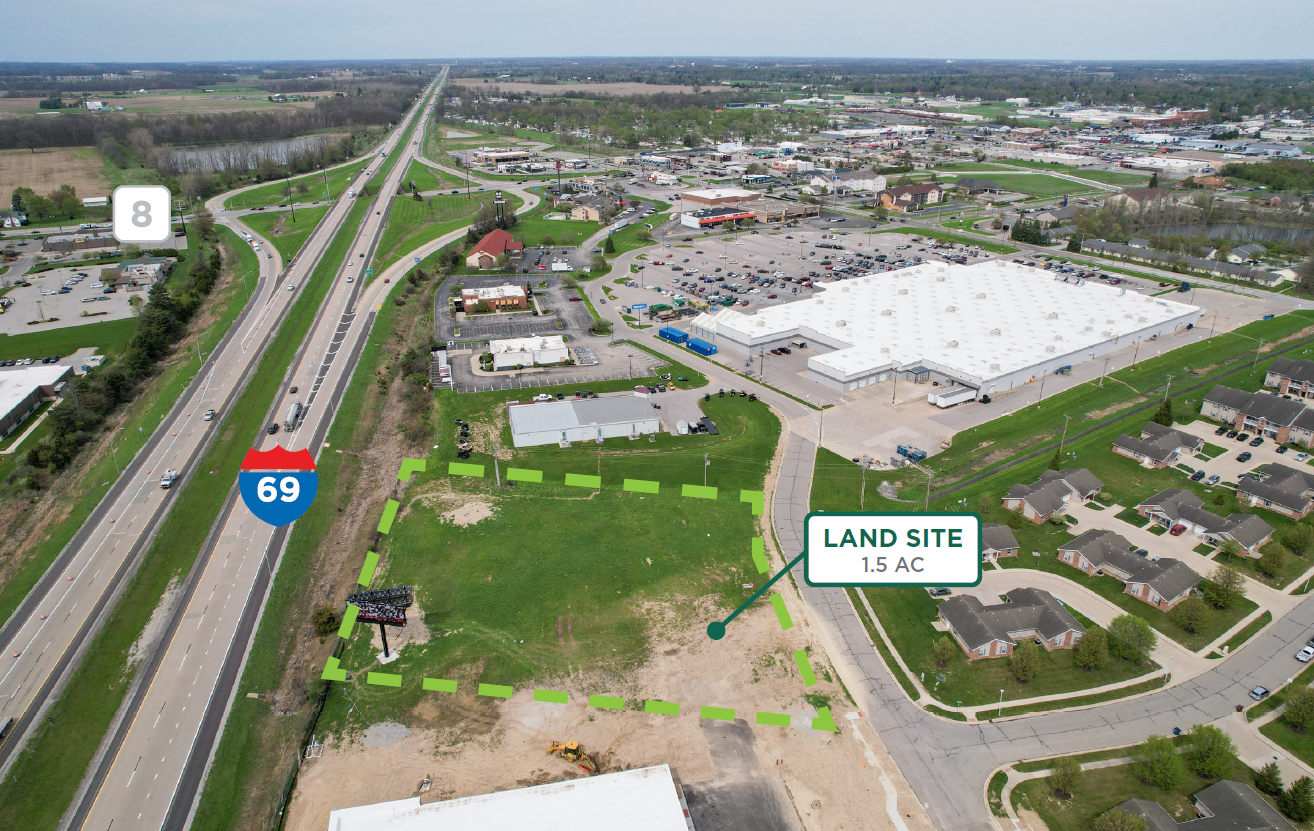 527 Ley Dr, Auburn, IN 46706