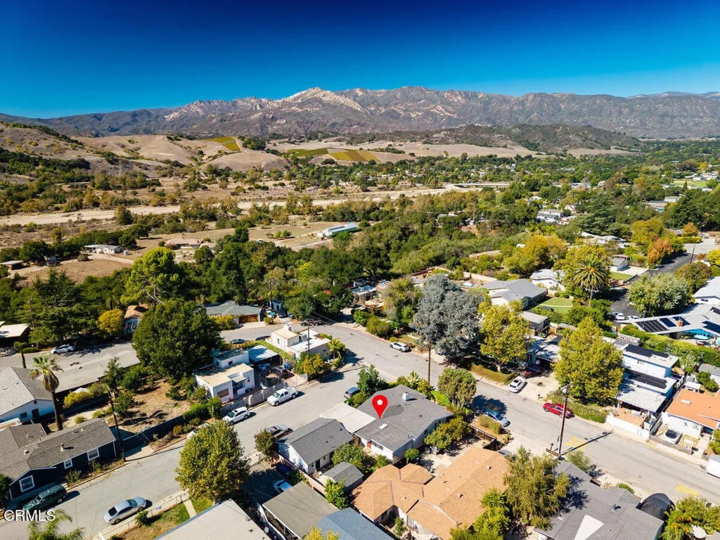 386 Larmier Ave, Oak View, CA 93022
