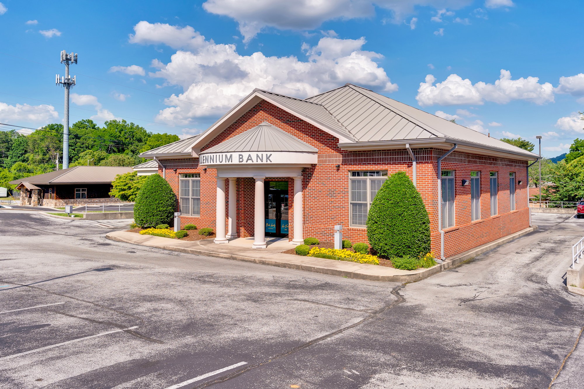4712 Hixson Pike, Hixson, TN 37343