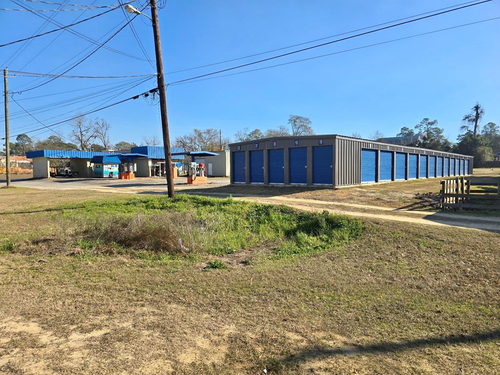 793 Gordon St, Rochelle, GA 31079