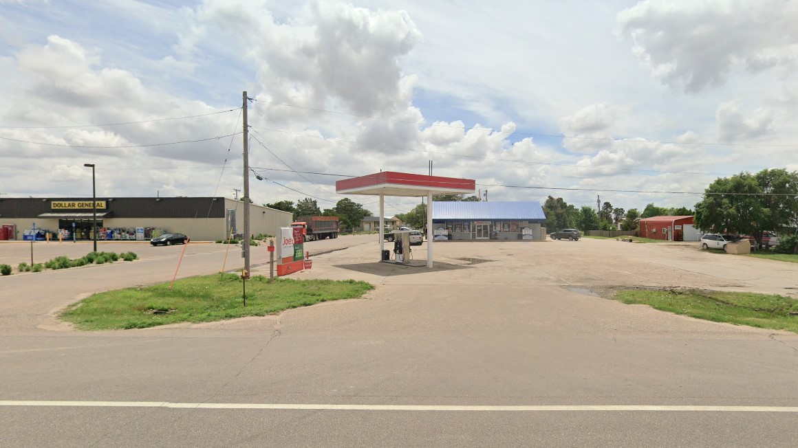 801 West La Lande Ave, Sublette, KS 67877