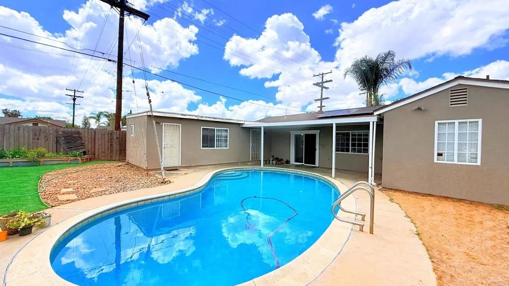 1605 N Mollison Ave, El Cajon, CA 92021