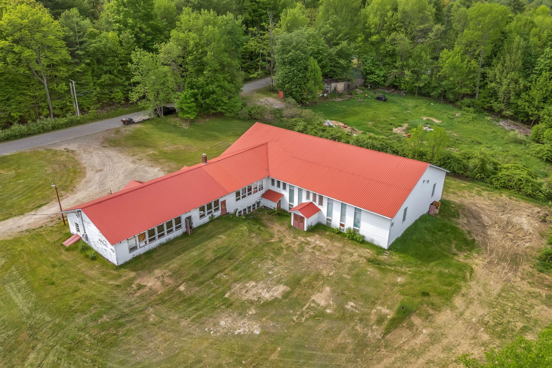99 Easy St, Canaan, ME 04924