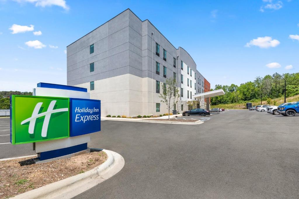 4 Reynolds Mountain Blvd, Asheville, NC 28804