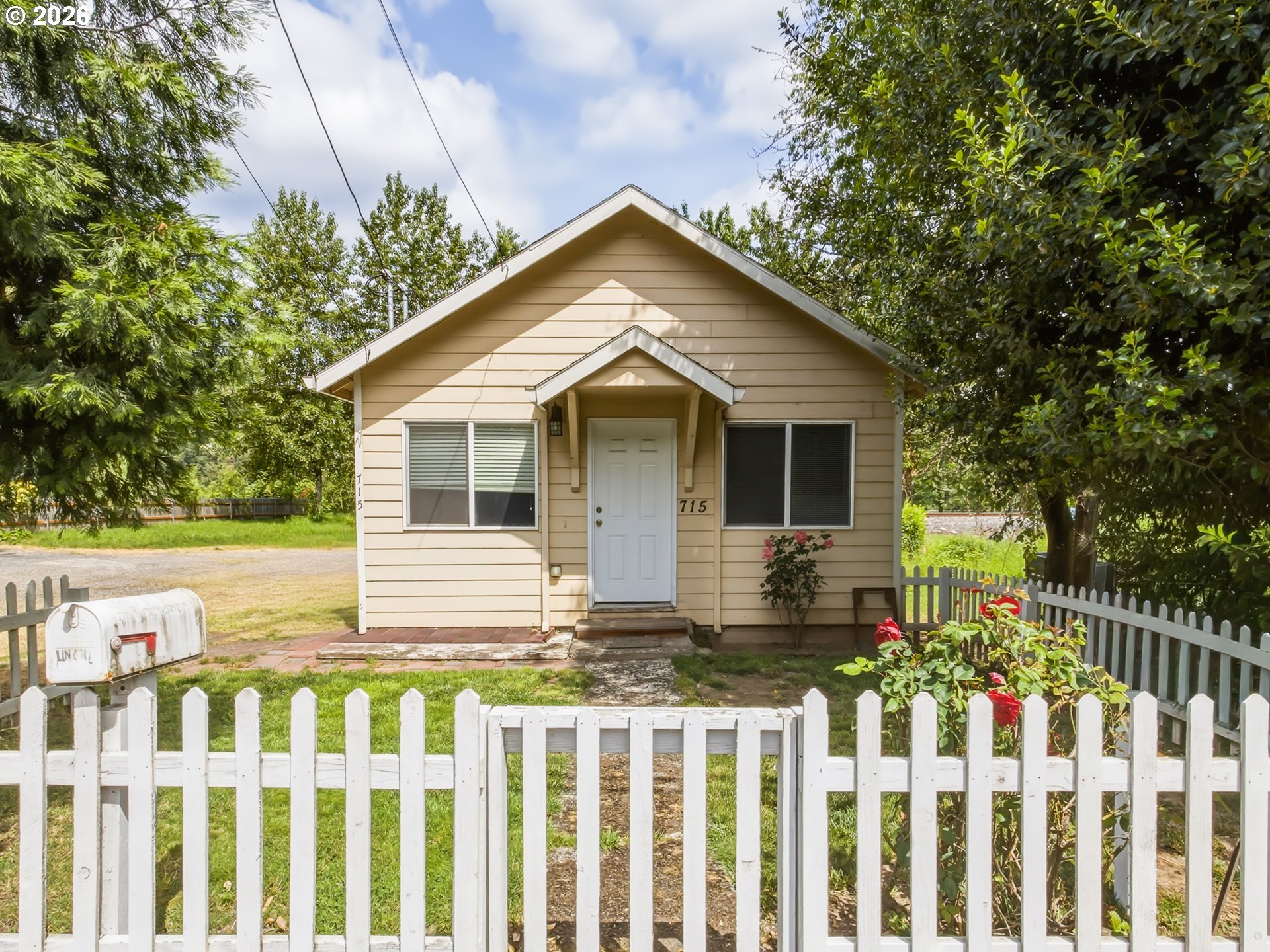 715 S Mcloughlin Blvd, Oregon City, OR 97045