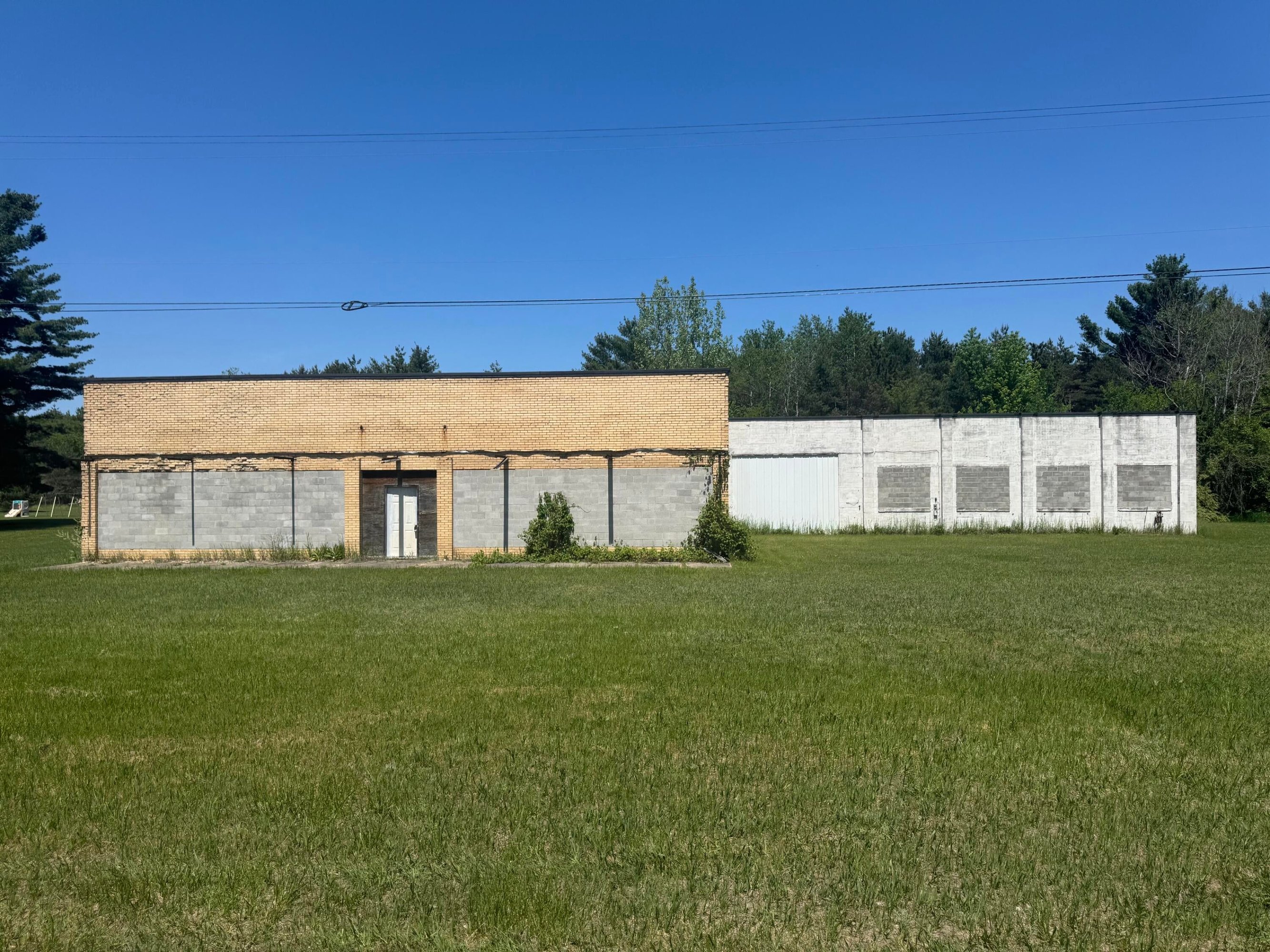 5860 W Saginaw Rd, Coleman, MI 48618