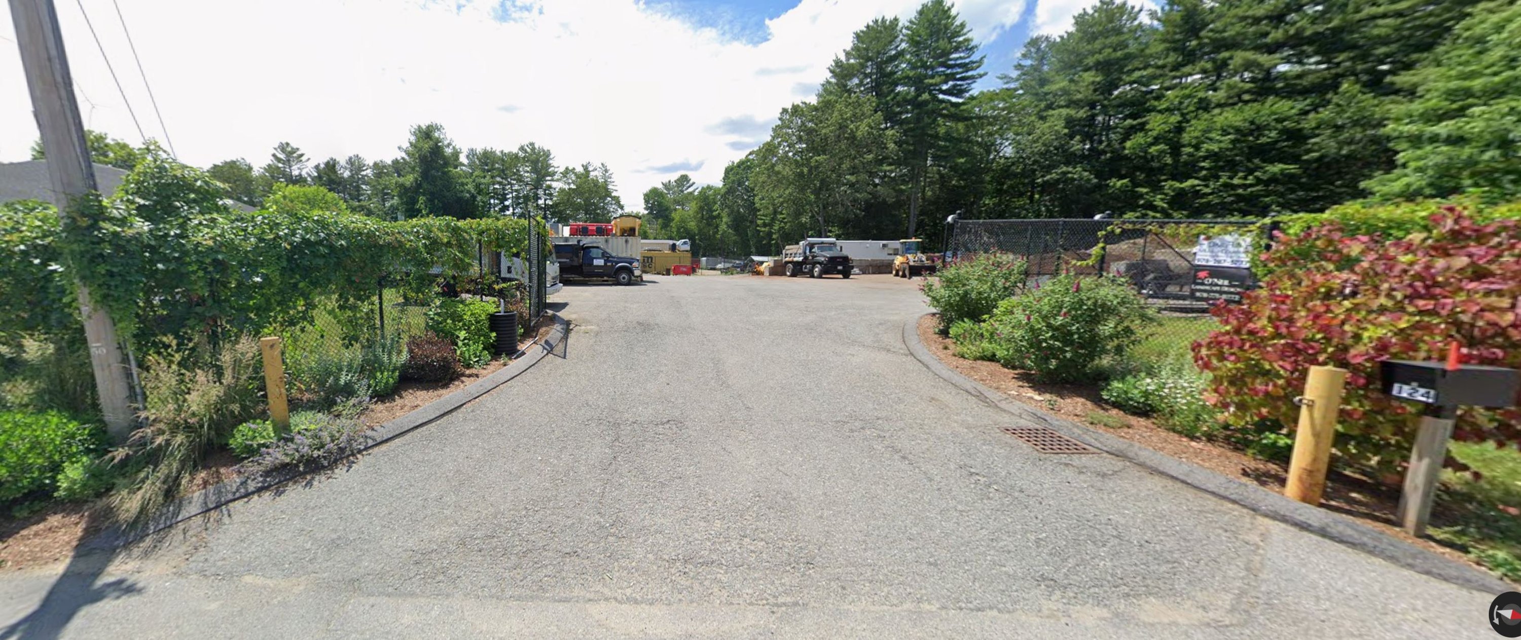 124 Oak Hill Rd, Westford, MA 01886