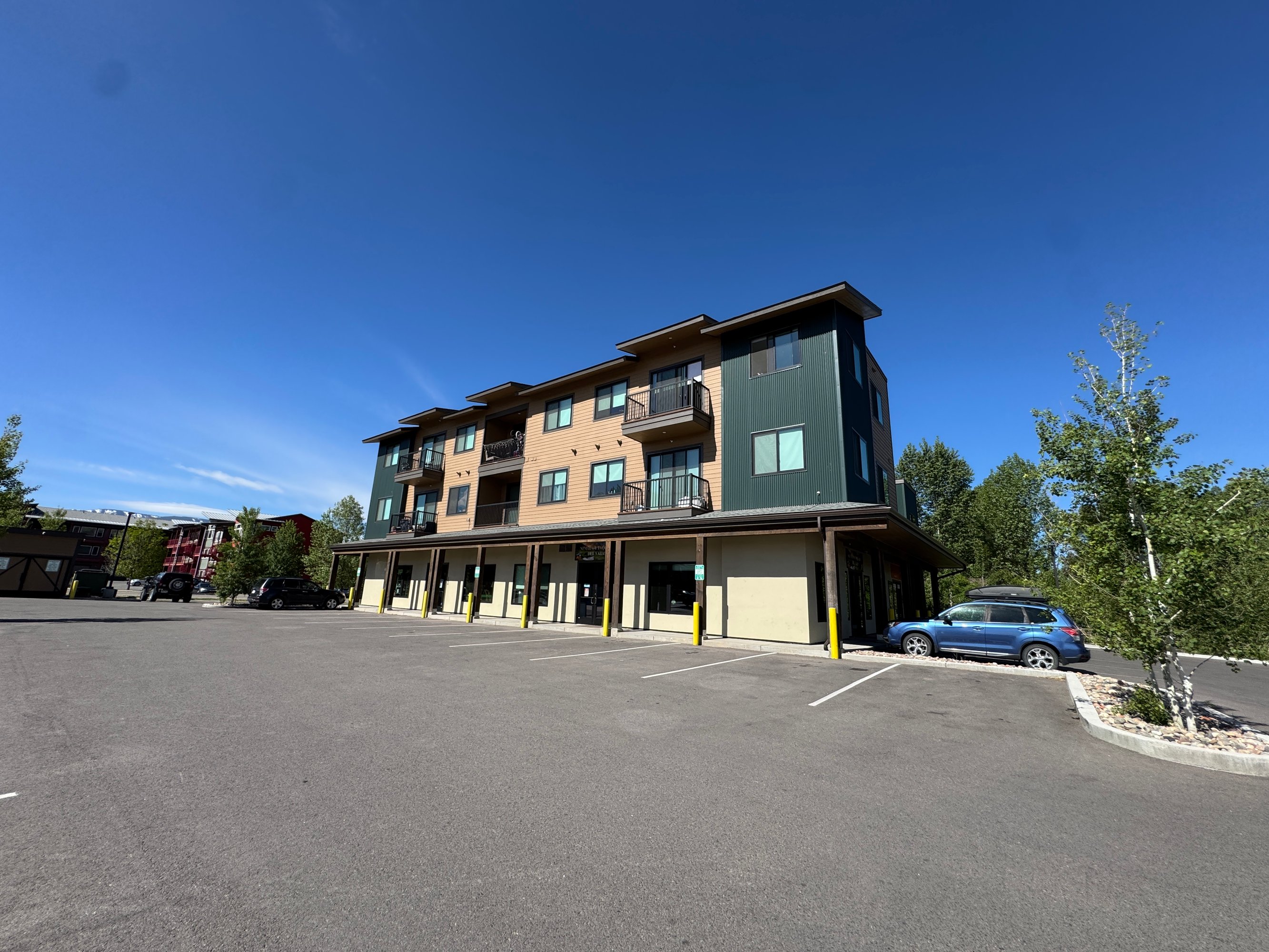 700 Red Table Dr, Gypsum, CO 81637