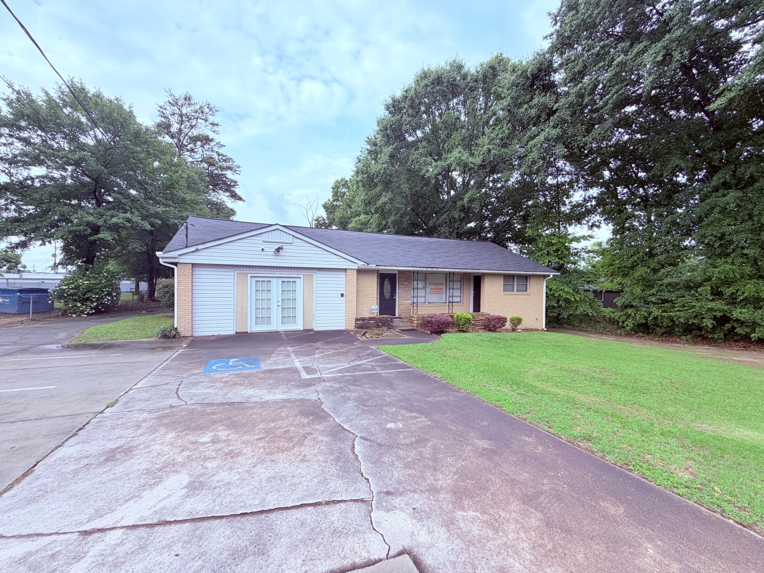 724 King Rd, Riverdale, GA 30274