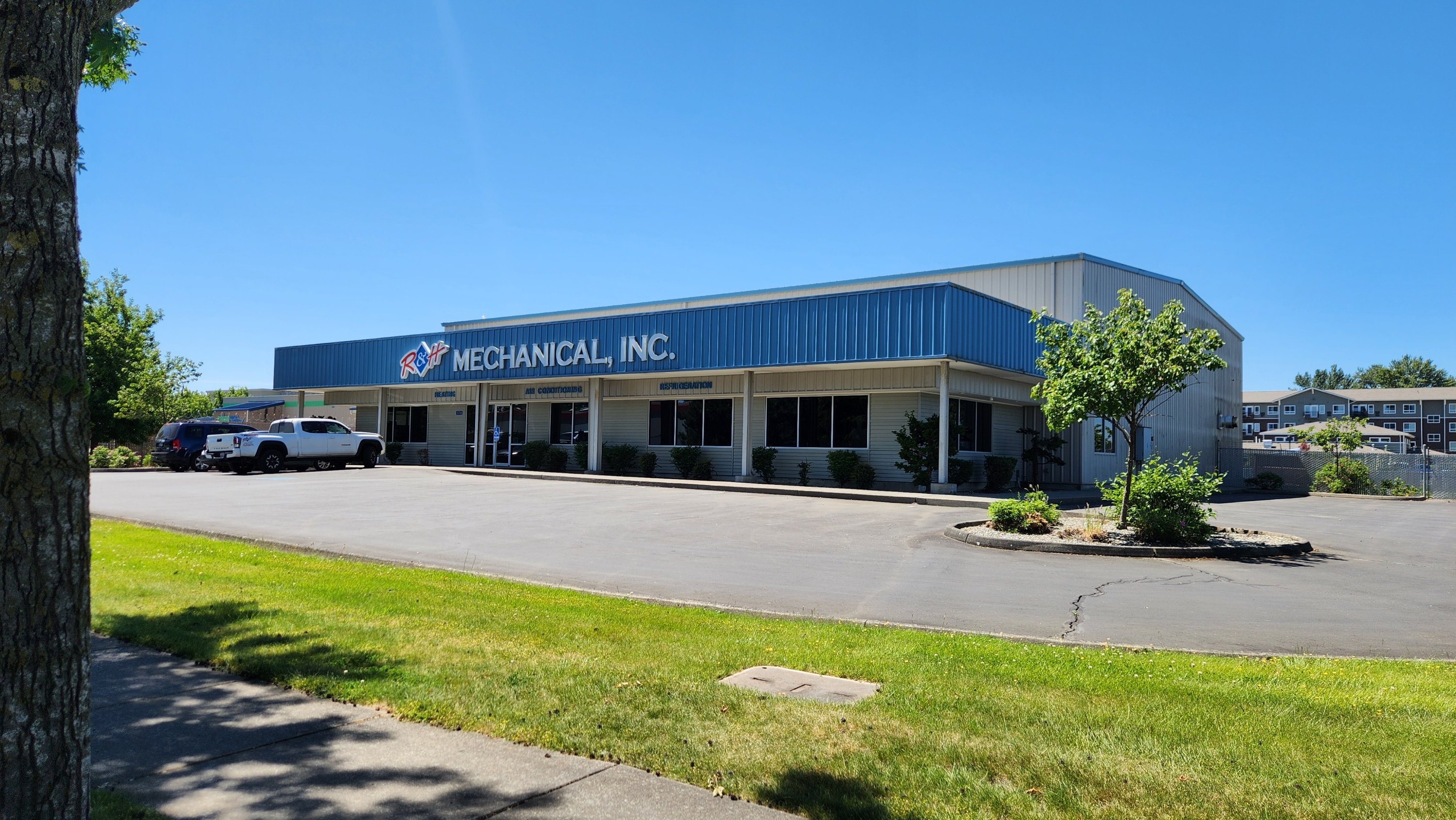1711 Port Dr, Burlington, WA 98233