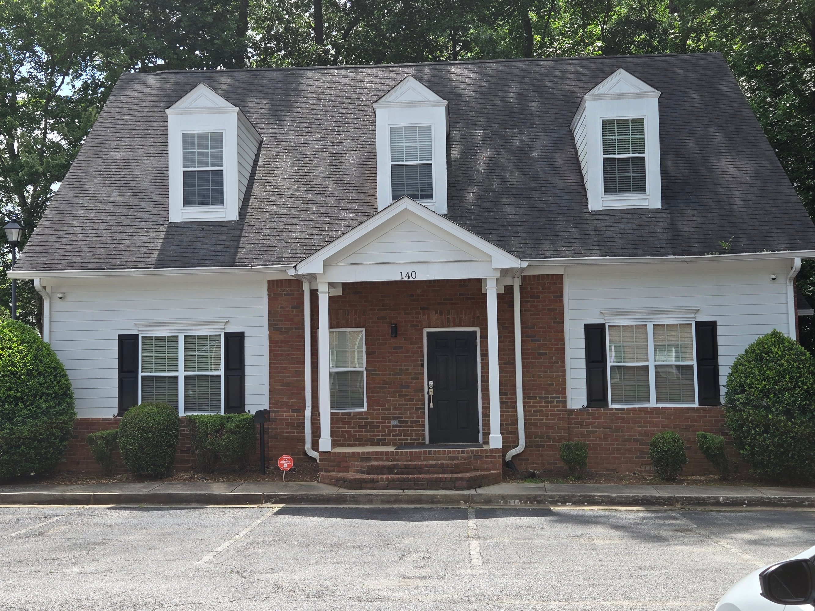 140 Howard Ln, Fayetteville, GA 30215-1849
